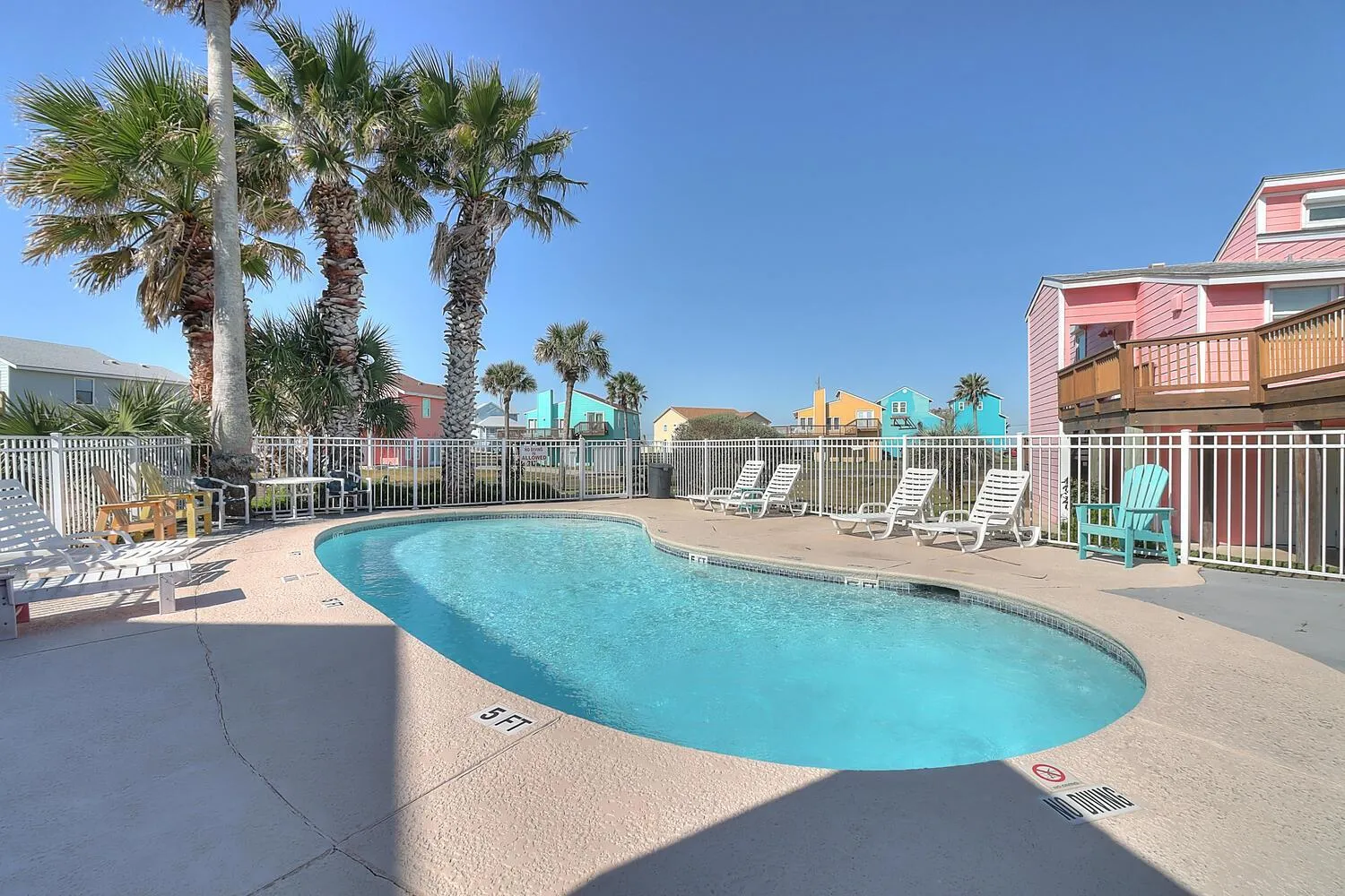 Other in It Is Fine LCV26 Pet Friendly