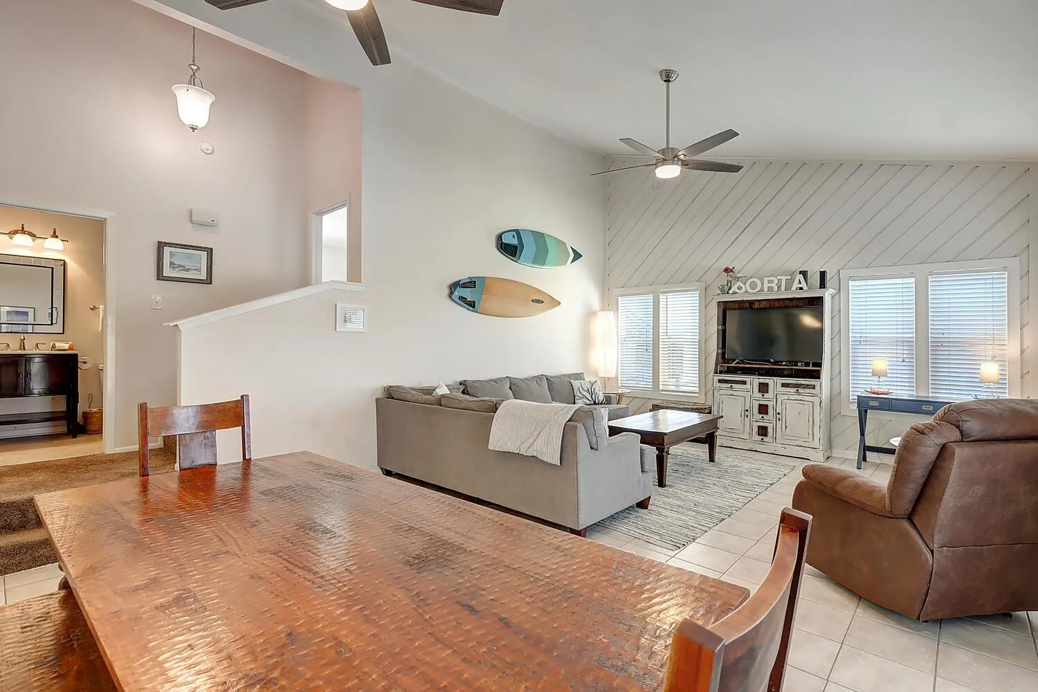 Other in It Is Fine LCV26 Pet Friendly