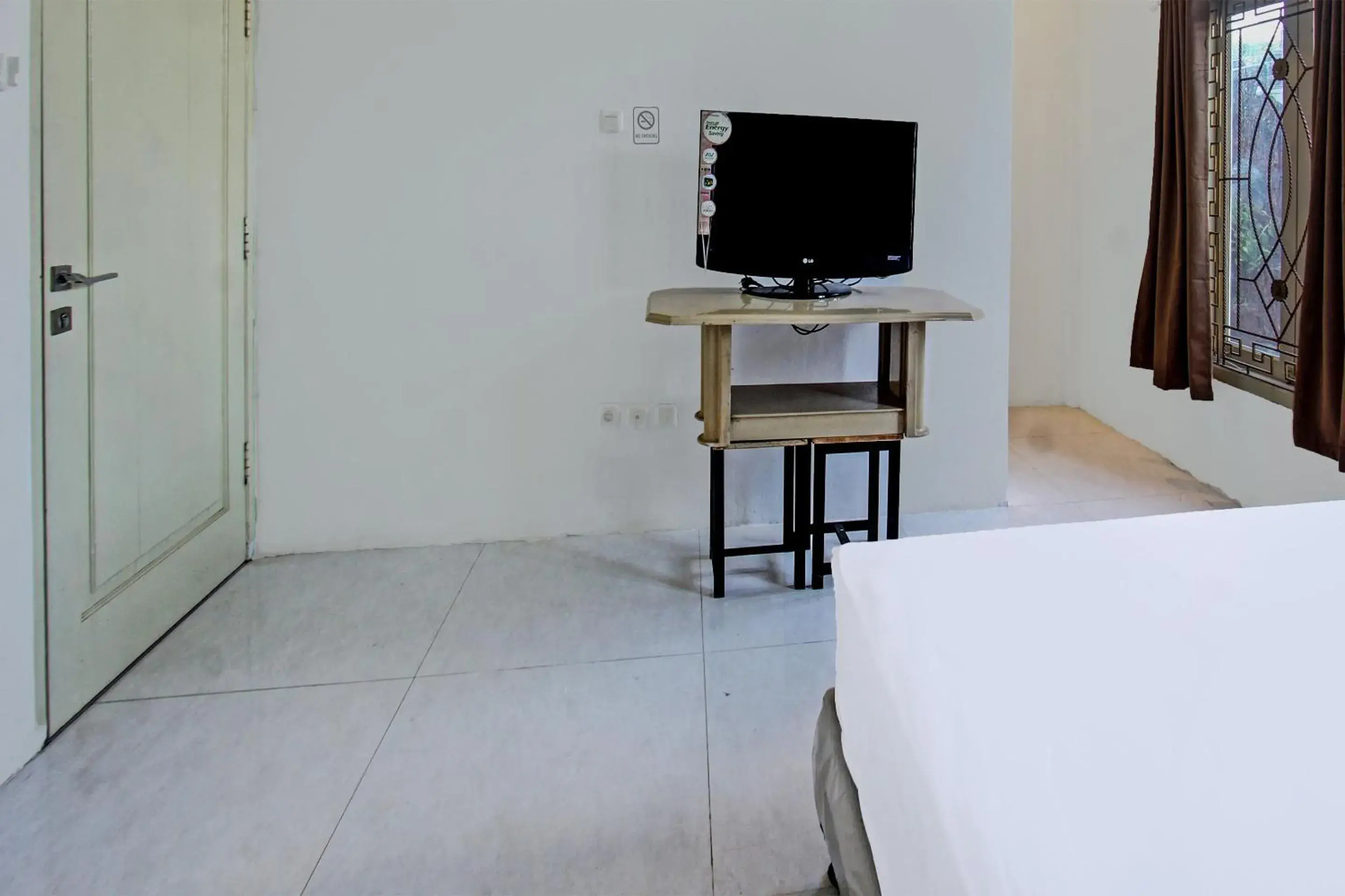 Bedroom, Bed in Hotel O Ayu Bypass MansionNearBundaran Gerung Bedroom, Bed in Hotel O Ayu Bypass MansionNearBundaran Gerung