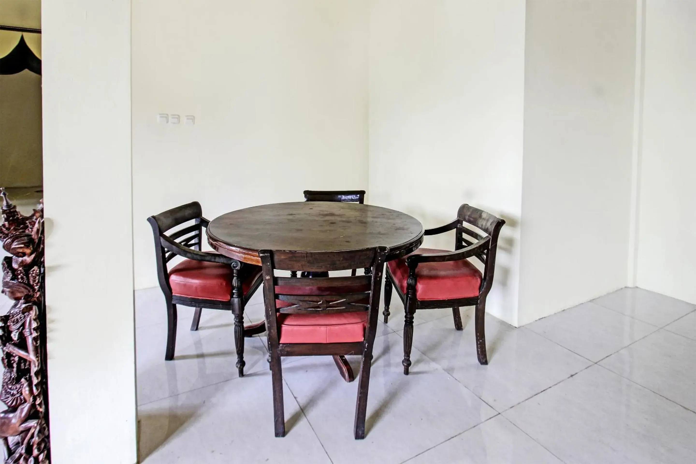 Lobby or reception in Hotel O Ayu Bypass MansionNearBundaran Gerung Lobby or reception in Hotel O Ayu Bypass MansionNearBundaran Gerung