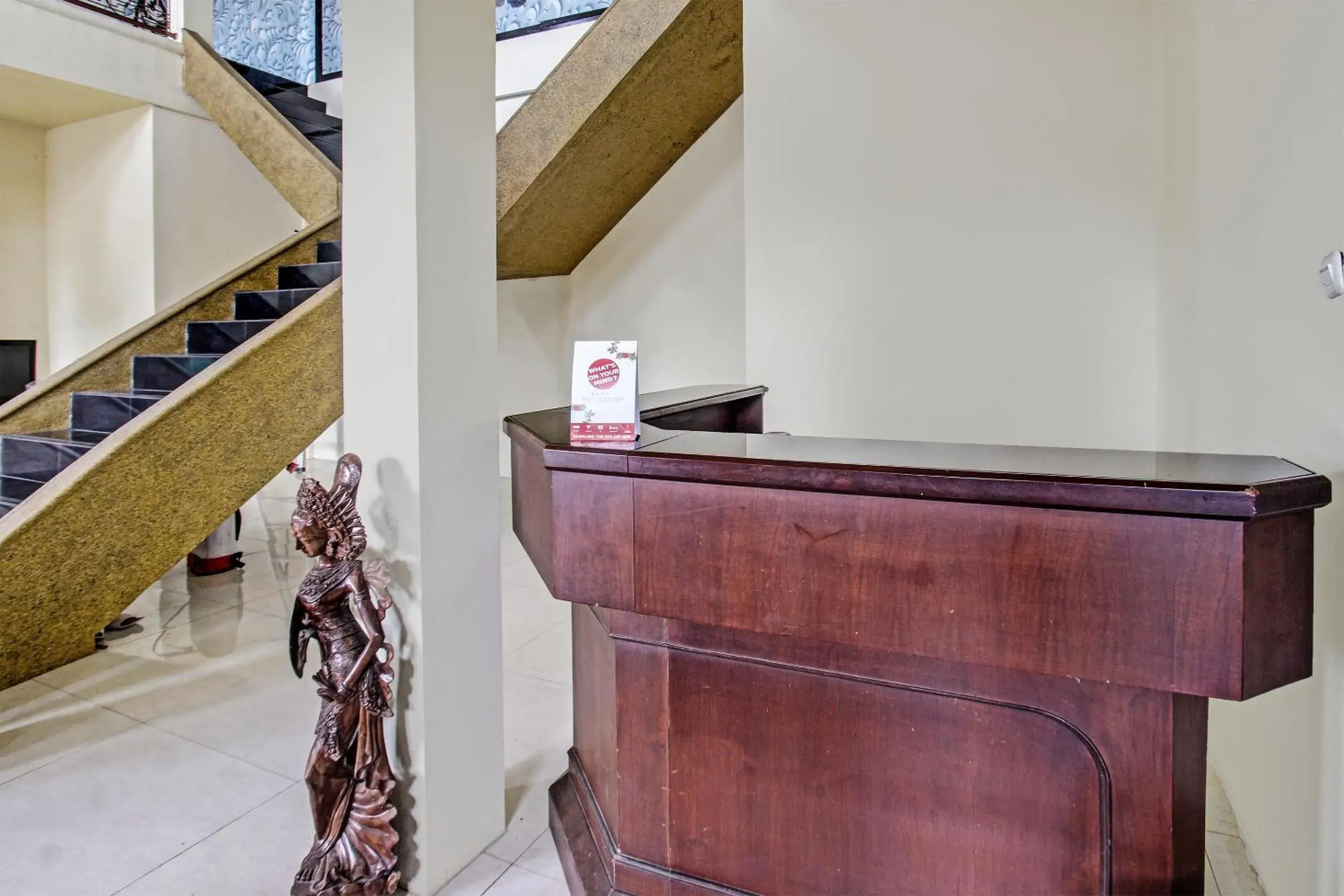 Lobby or reception in Hotel O Ayu Bypass MansionNearBundaran Gerung Lobby or reception in Hotel O Ayu Bypass MansionNearBundaran Gerung