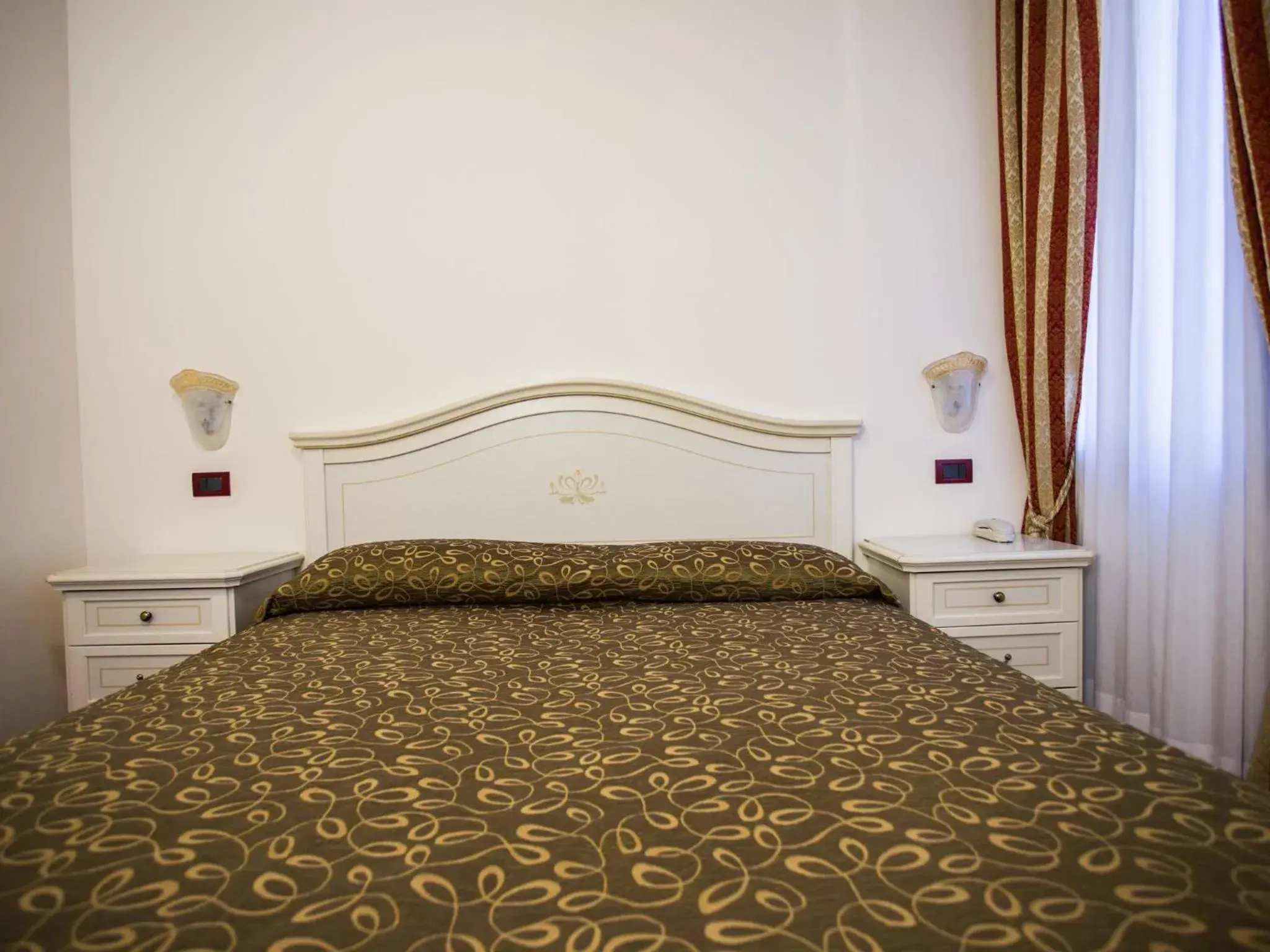 Bed in Locanda Ca' Lucrezia Bed in Locanda Ca' Lucrezia