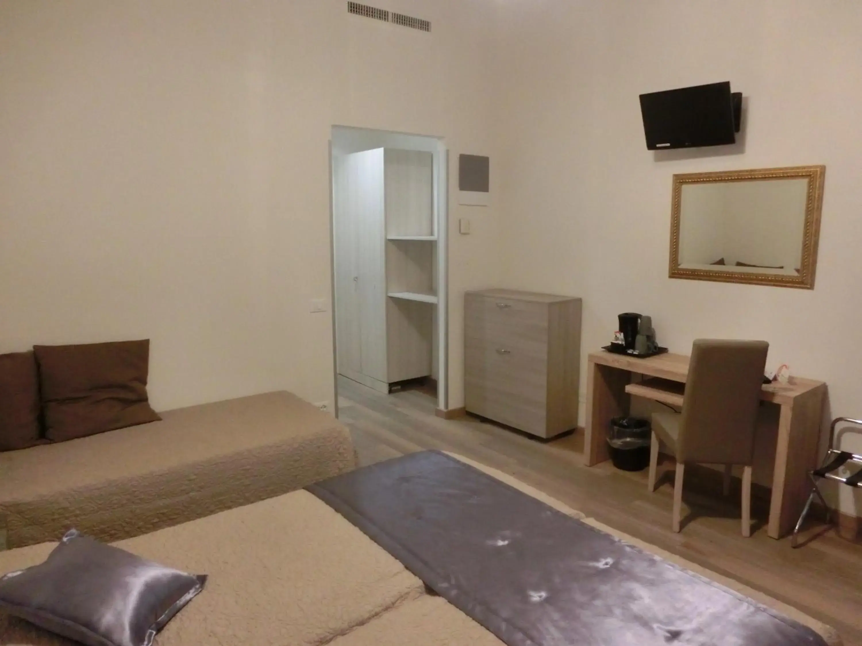 Photo of the whole room, Bed in Locanda Ca' Lucrezia Photo of the whole room, Bed in Locanda Ca' Lucrezia