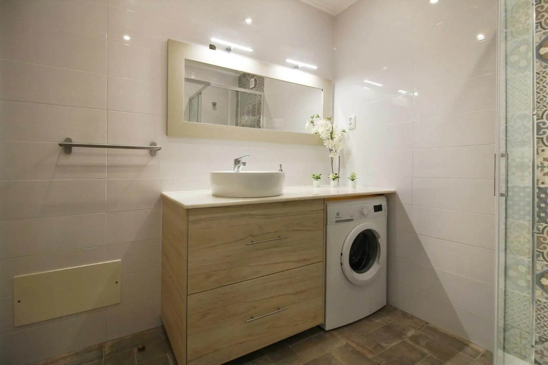 Bathroom in Marvin T2 com terraço
