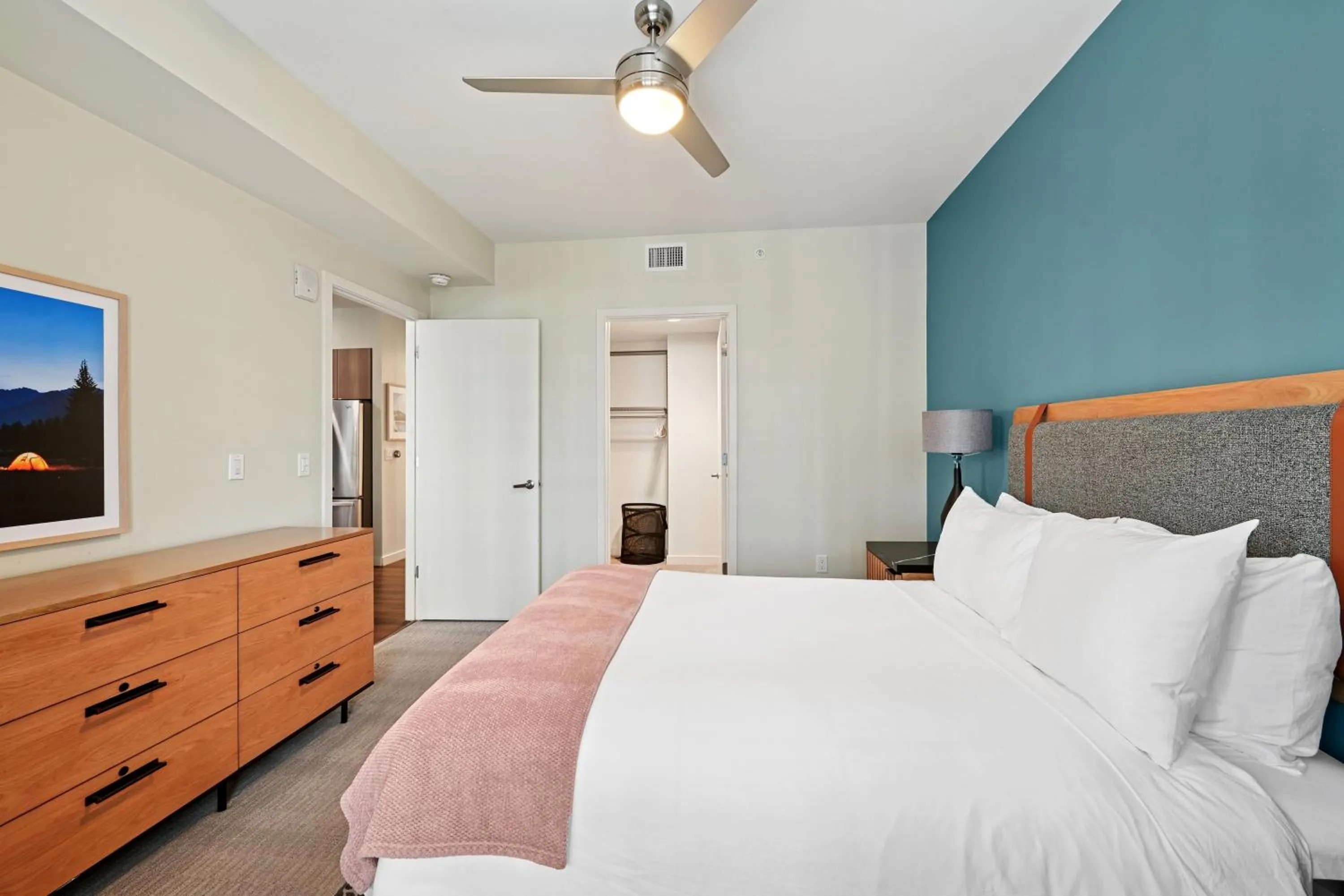 Bedroom, Bed in Sentral Union Station