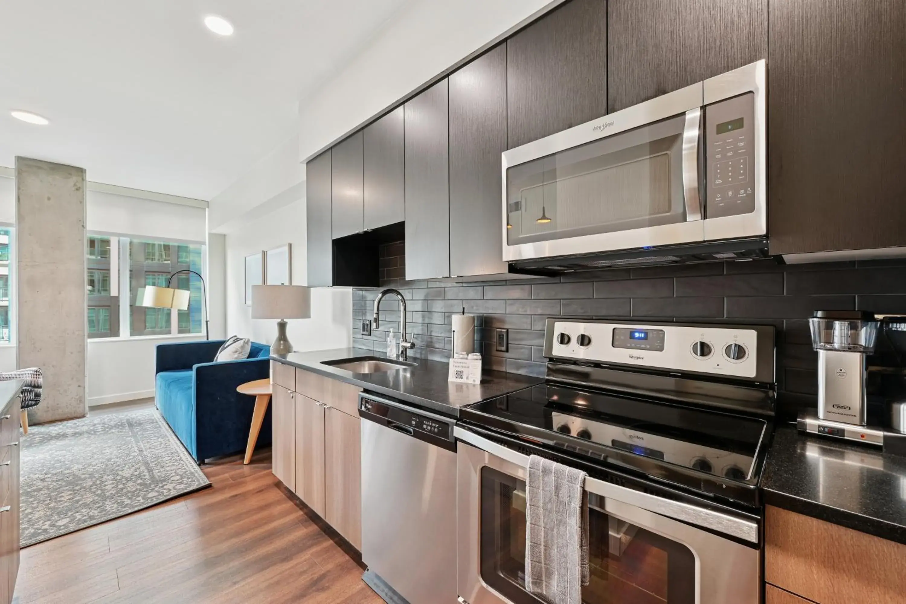 1 Bedroom Designer Furnished Apt at Union Station in Sentral Union Station 1 Bedroom Designer Furnished Apt at Union Station in Sentral Union Station