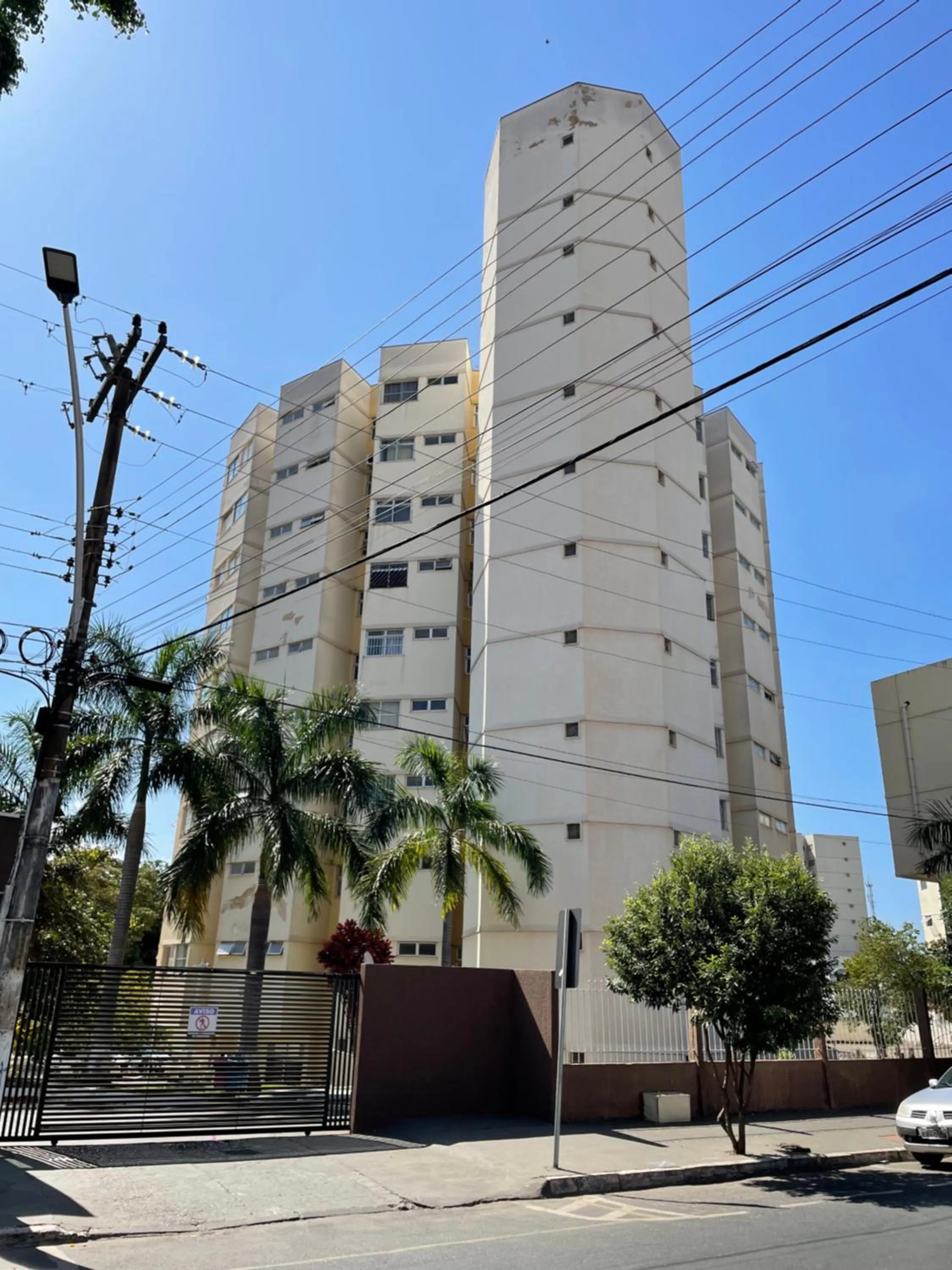 Property building in Araras Apart Service I