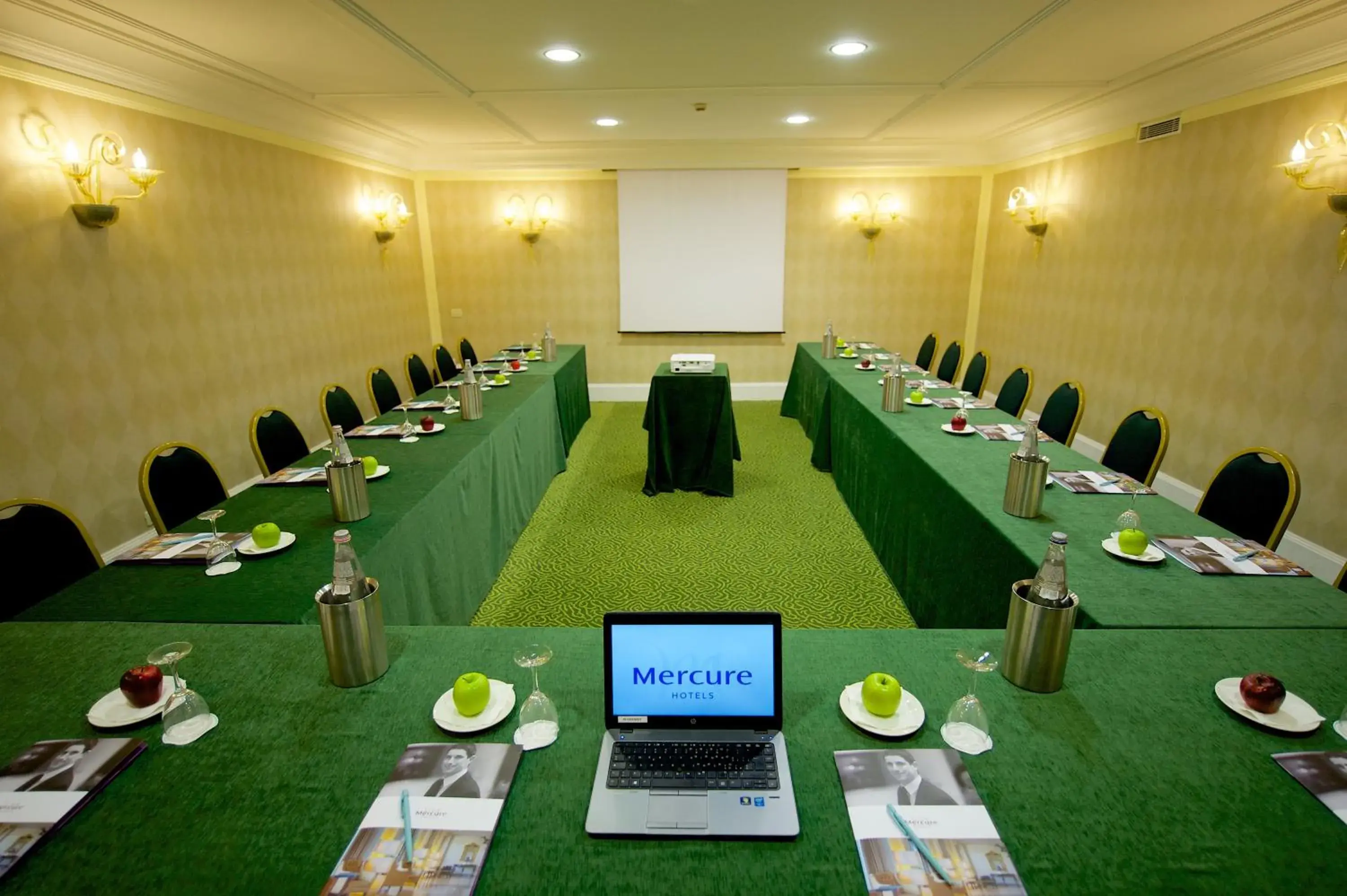 Meeting/conference room in Mercure Catania Excelsior