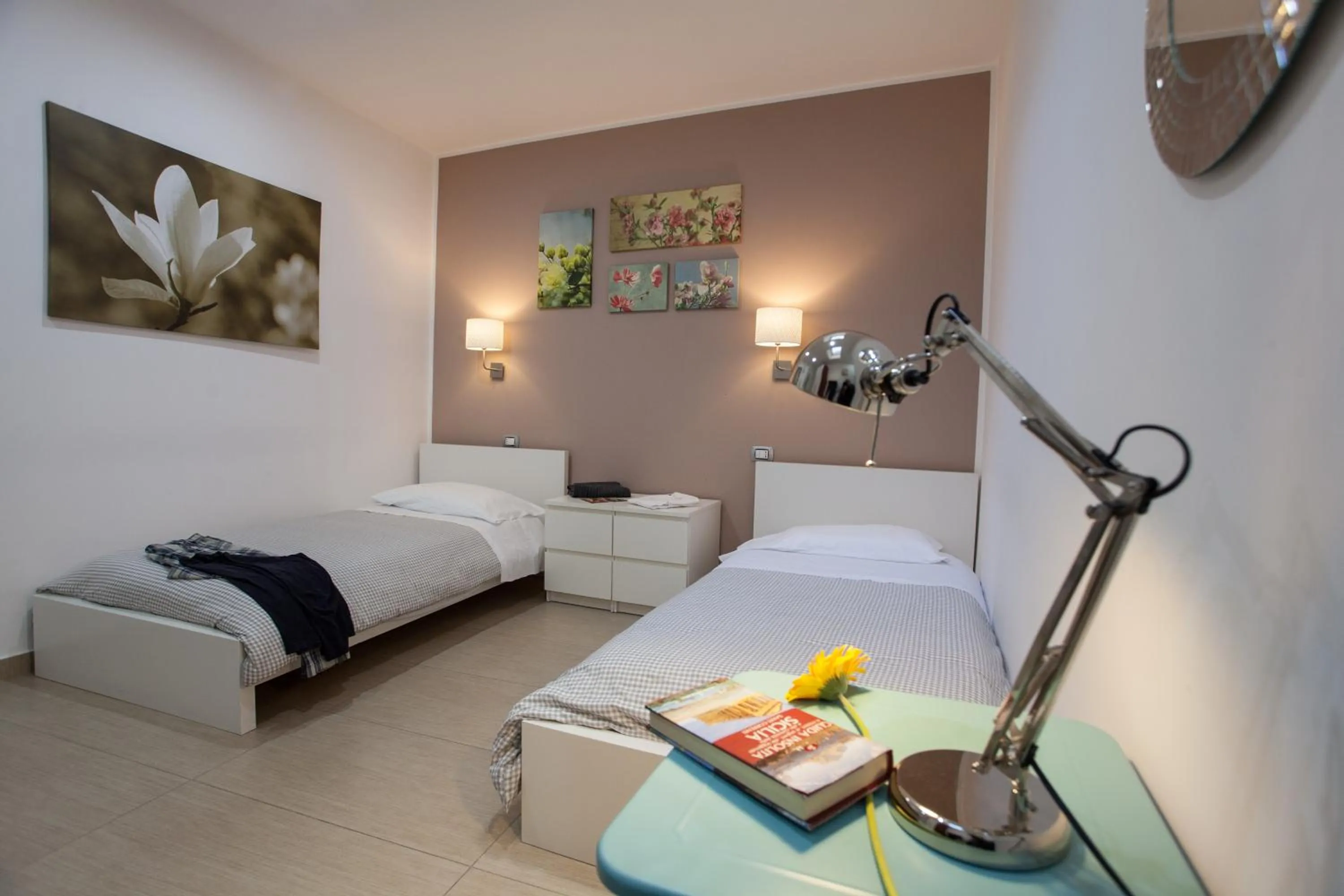 Deluxe Twin Room - single occupancy in B&B Trio D'Archi - La Pilozza Infiorata