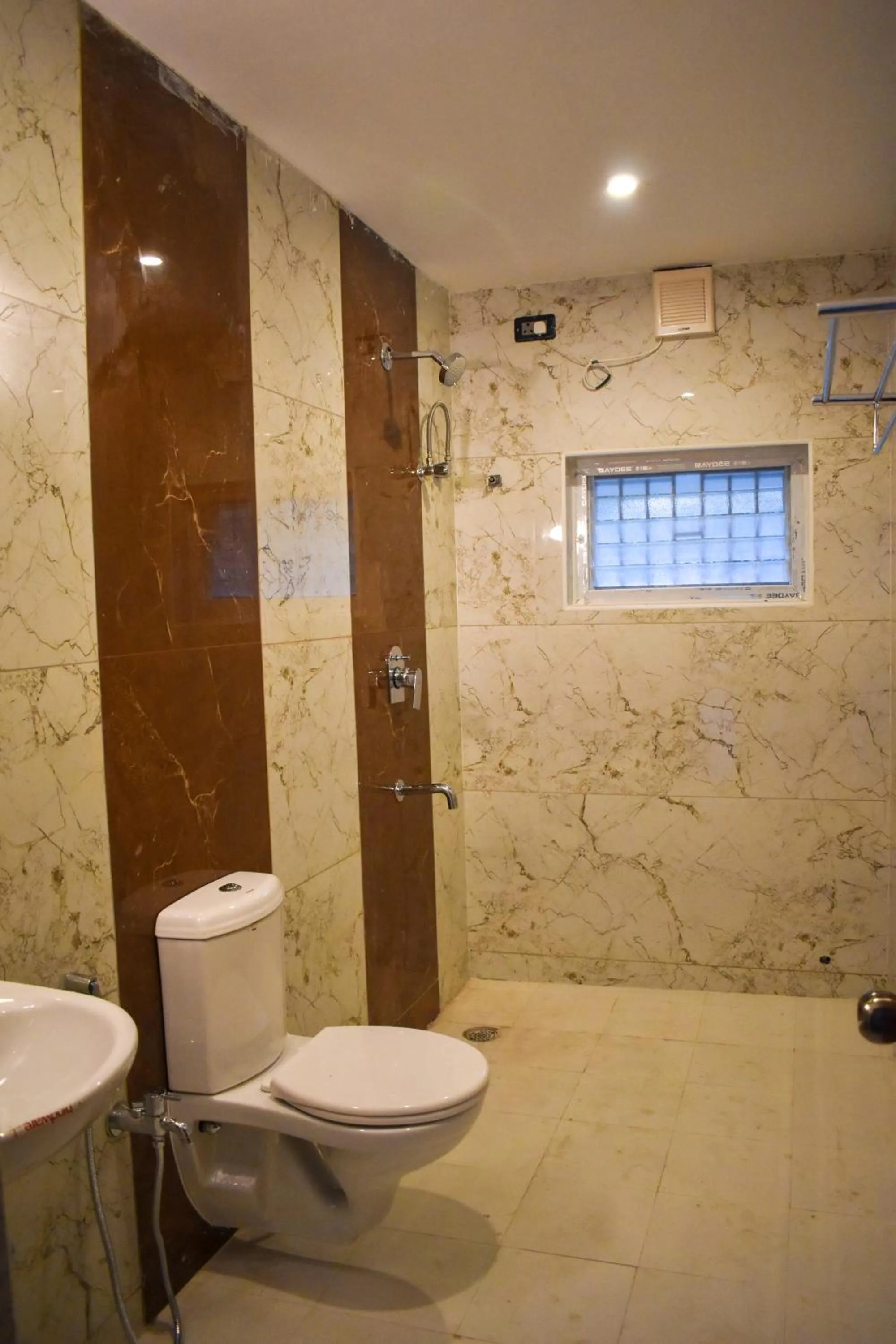 Toilet in Bhavan Resorts