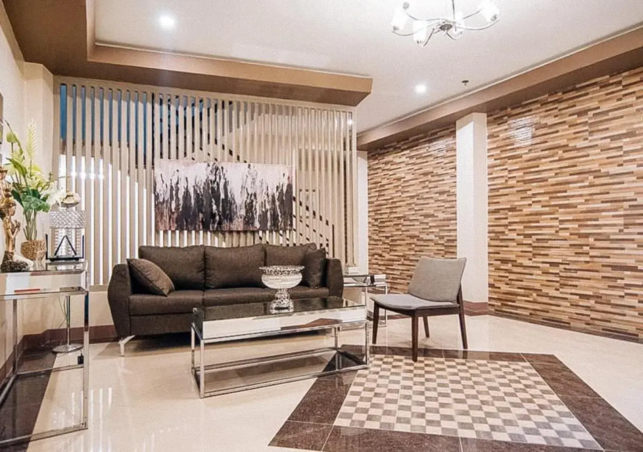 Lobby or reception in RedDoorz @ H.F. Golden Travellers Inn Lobby or reception in RedDoorz @ H.F. Golden Travellers Inn