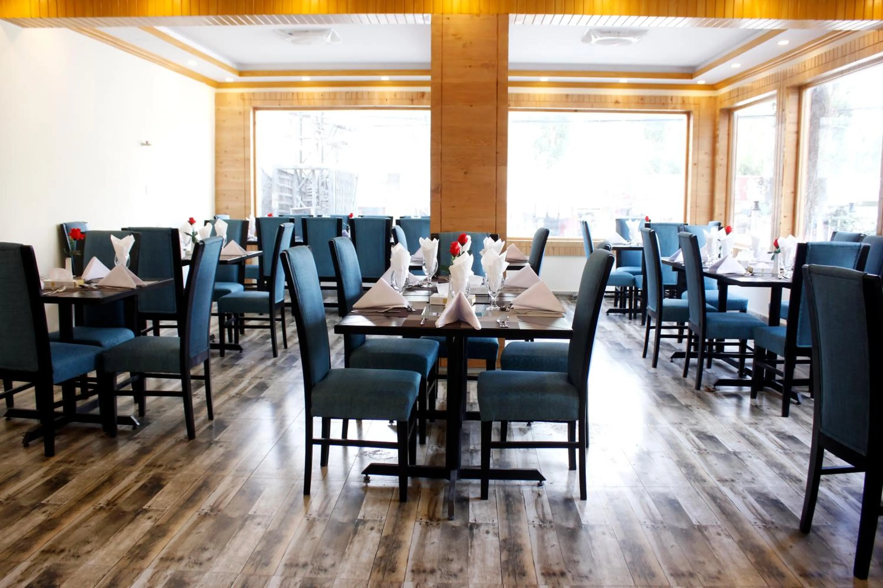 Restaurant/places to eat in Legend Hotel Skardu