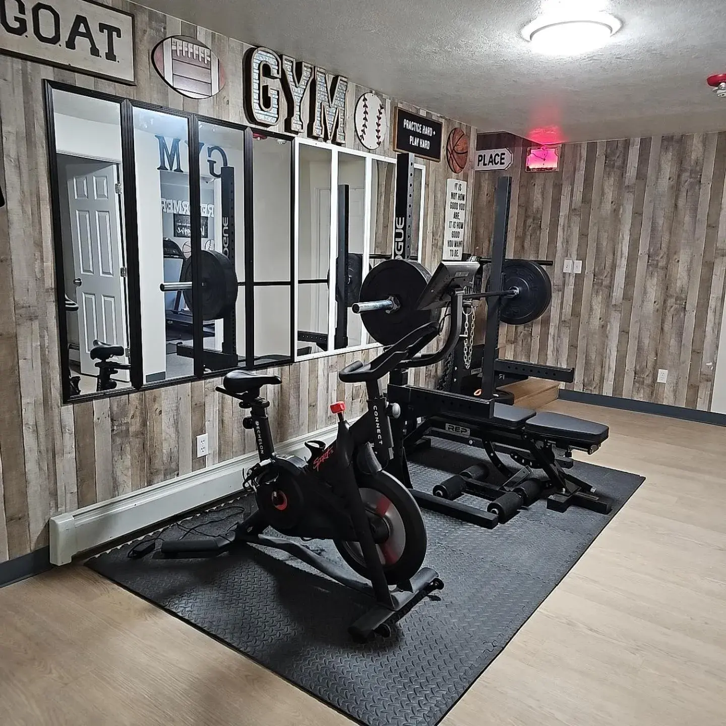 Property building in Jefferson Inn Property building in Jefferson Inn