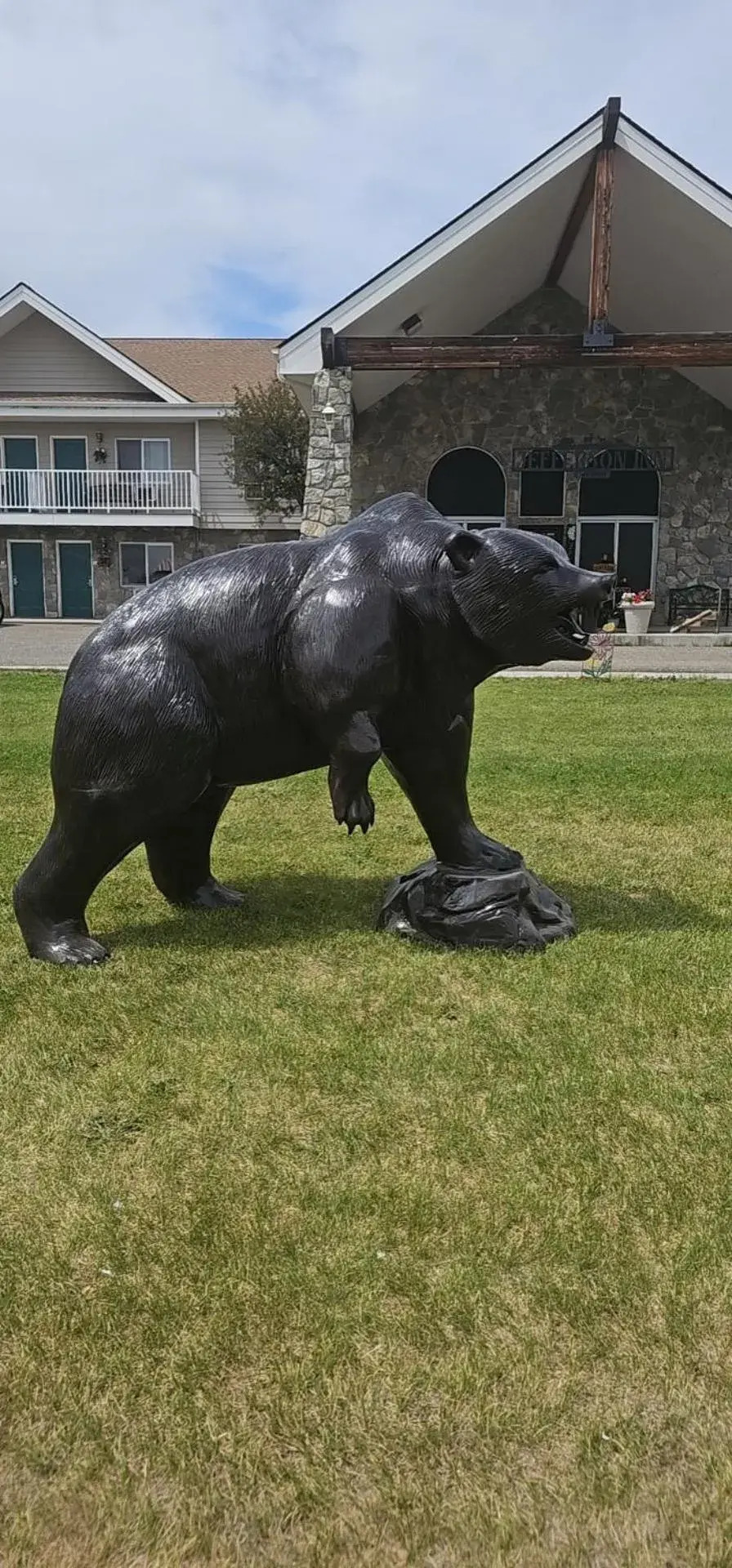 Property building in Jefferson Inn Property building in Jefferson Inn