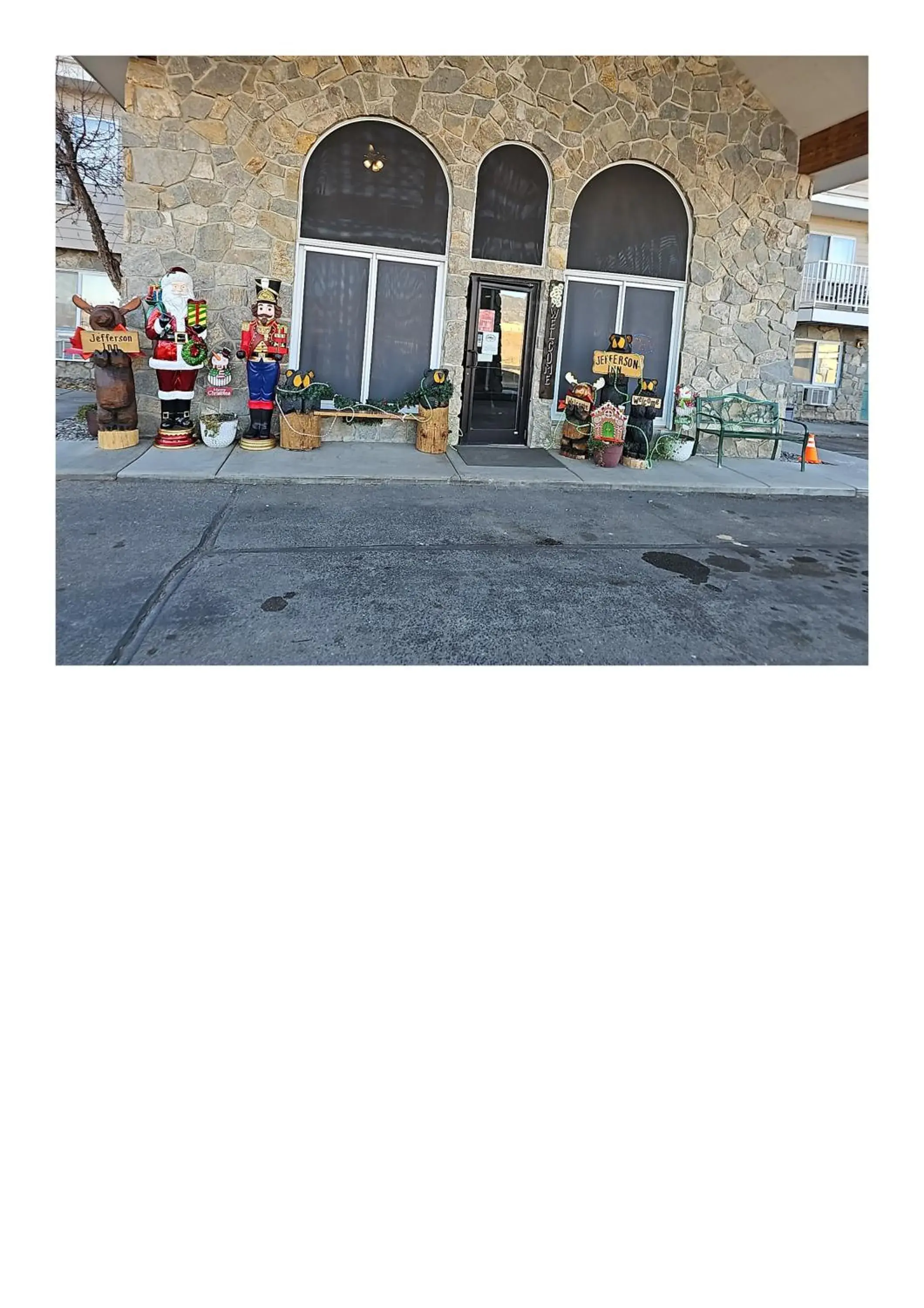 Property building in Jefferson Inn Property building in Jefferson Inn