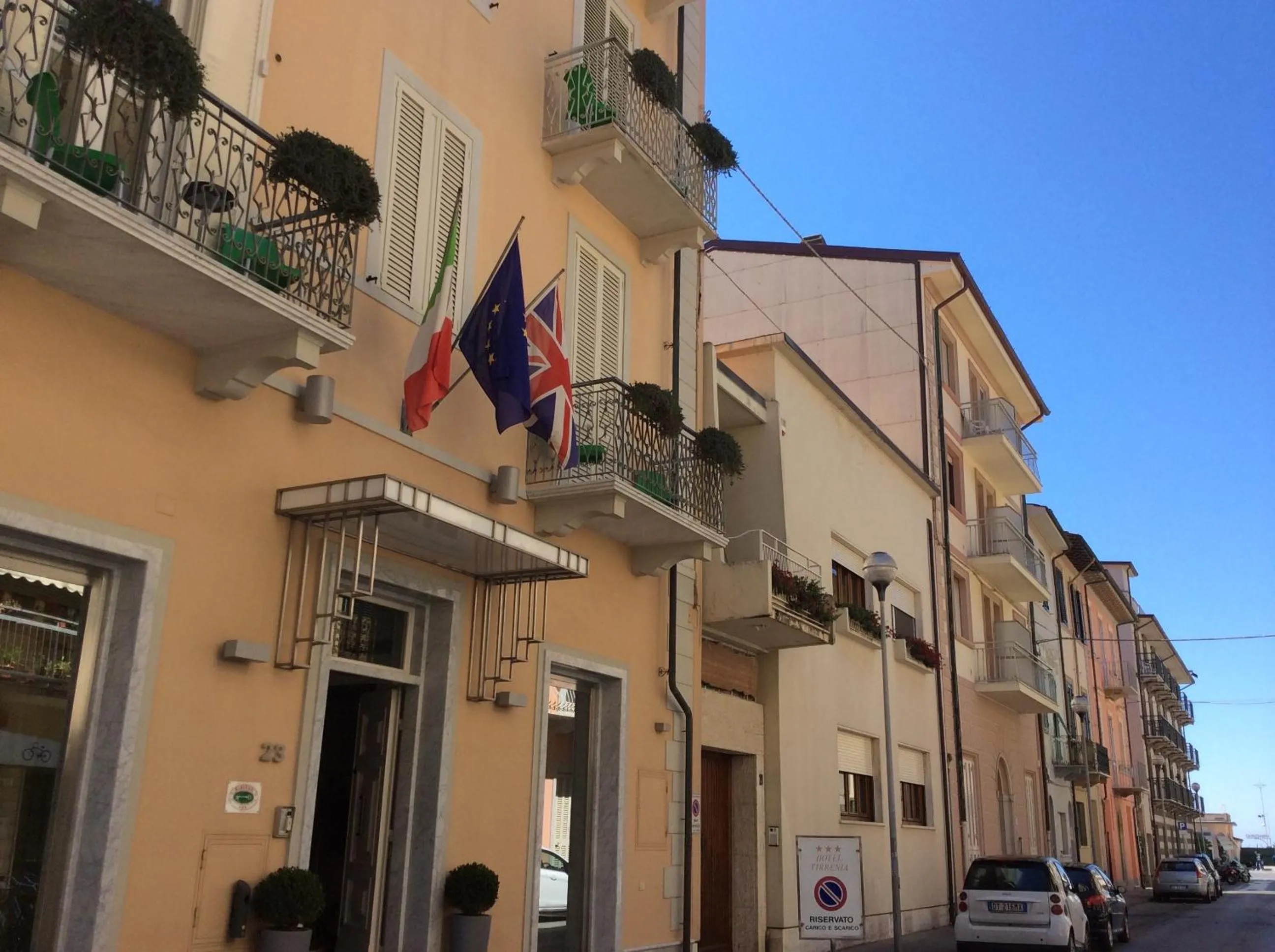 Facade/entrance in Hotel Tirrenia