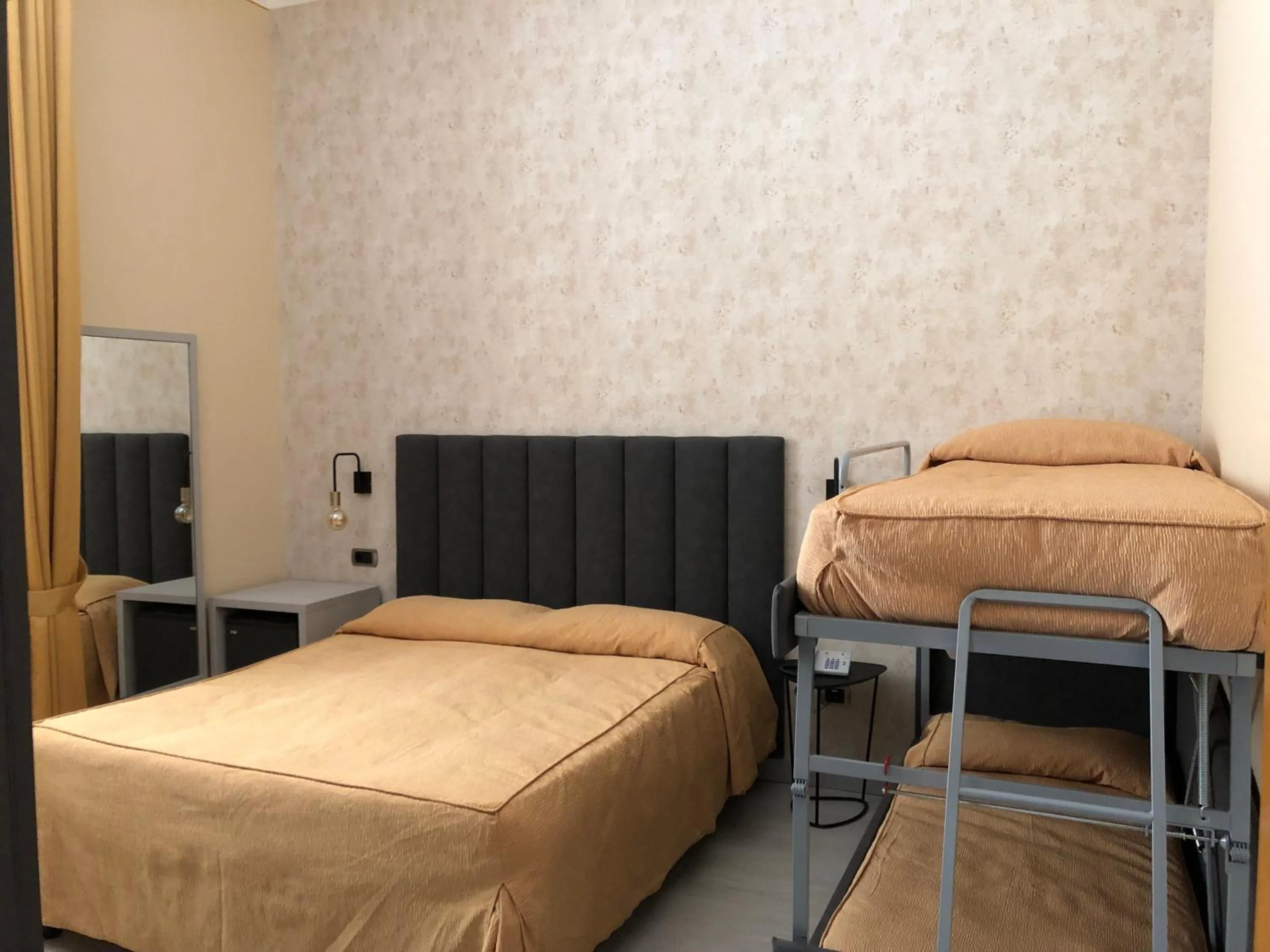 Bedroom, Bed in Hotel Tirrenia