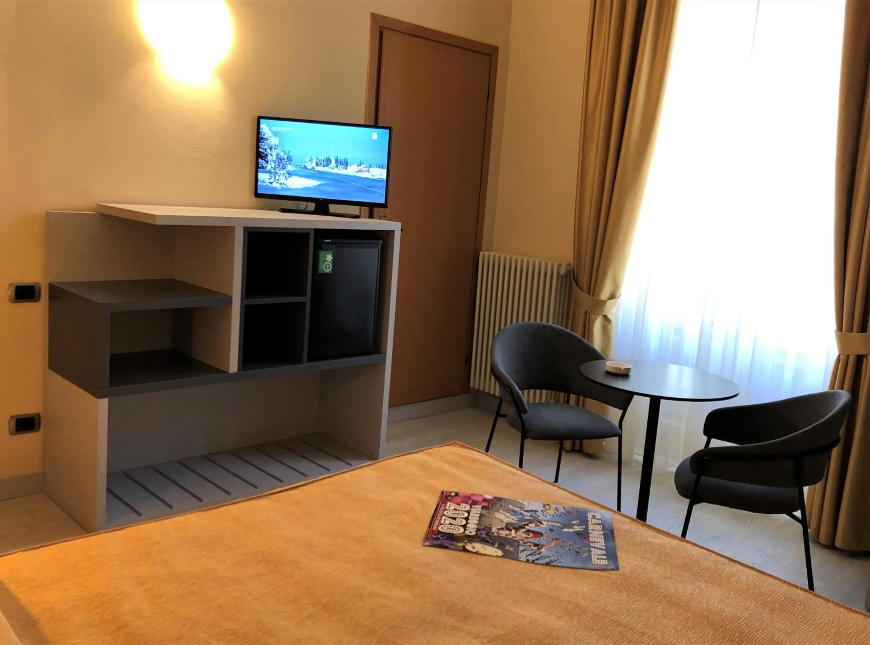 Photo of the whole room, Bed in Hotel Tirrenia