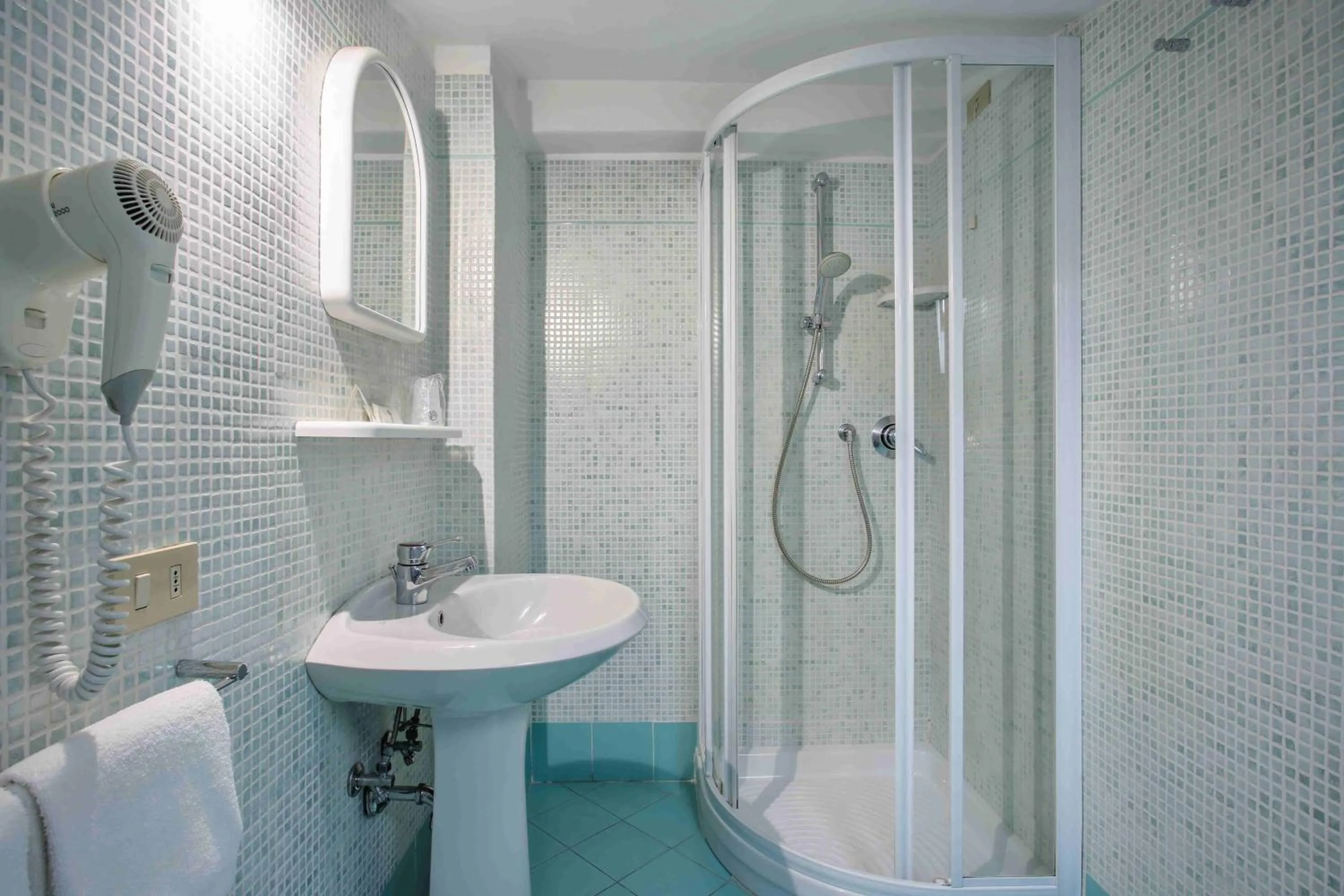 Bathroom in Hotel Tirrenia