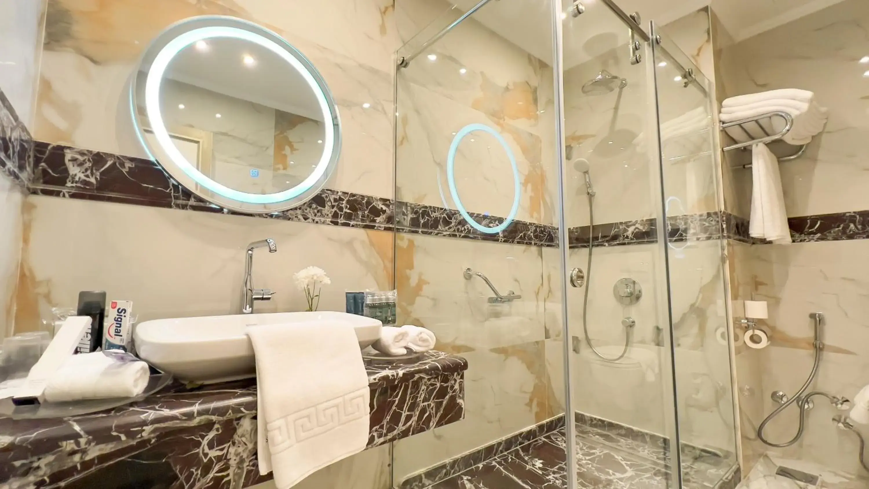 Bathroom in Helnan Palace Hotel - Adults Only Bathroom in Helnan Palace Hotel - Adults Only