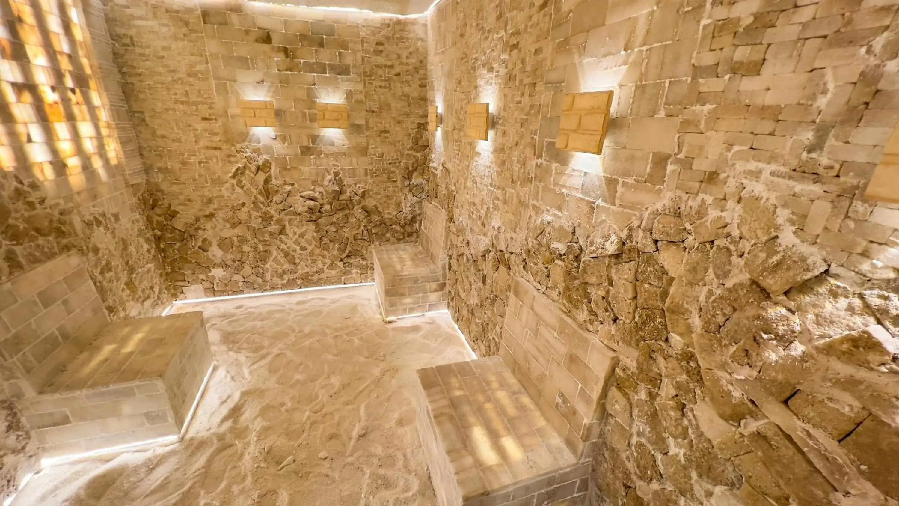 Spa and wellness centre/facilities in Helnan Palace Hotel - Adults Only Spa and wellness centre/facilities in Helnan Palace Hotel - Adults Only