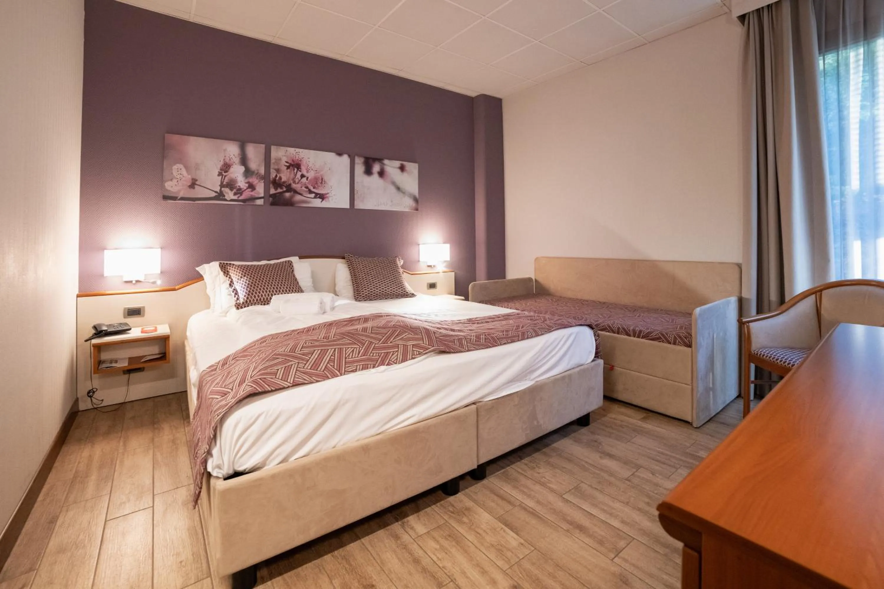 Bedroom, Bed in Hotel all'Orso