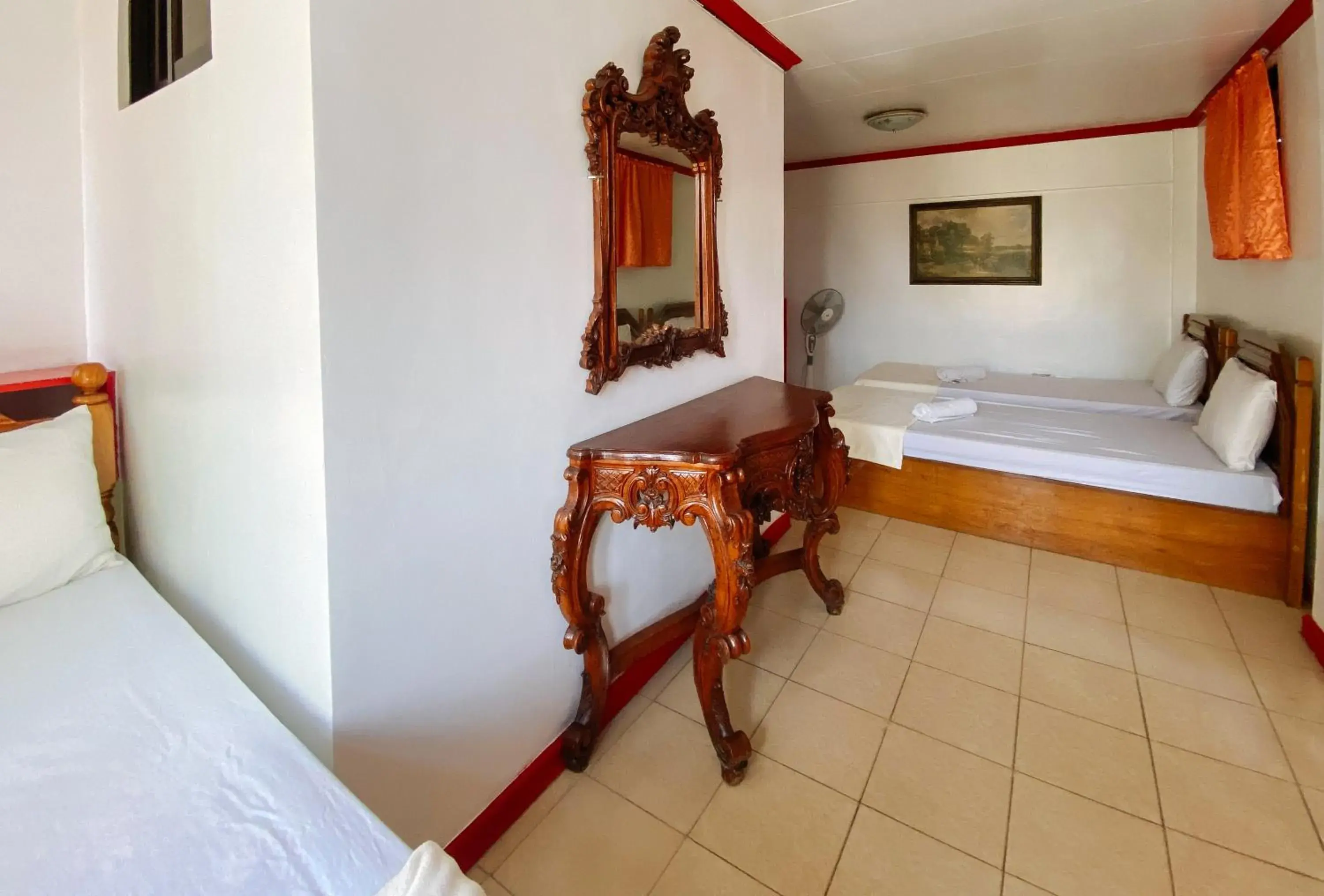 Photo of the whole room, Bed in RedDoorz Hostel @ Tita Aidz Inn Baguio Photo of the whole room, Bed in RedDoorz Hostel @ Tita Aidz Inn Baguio