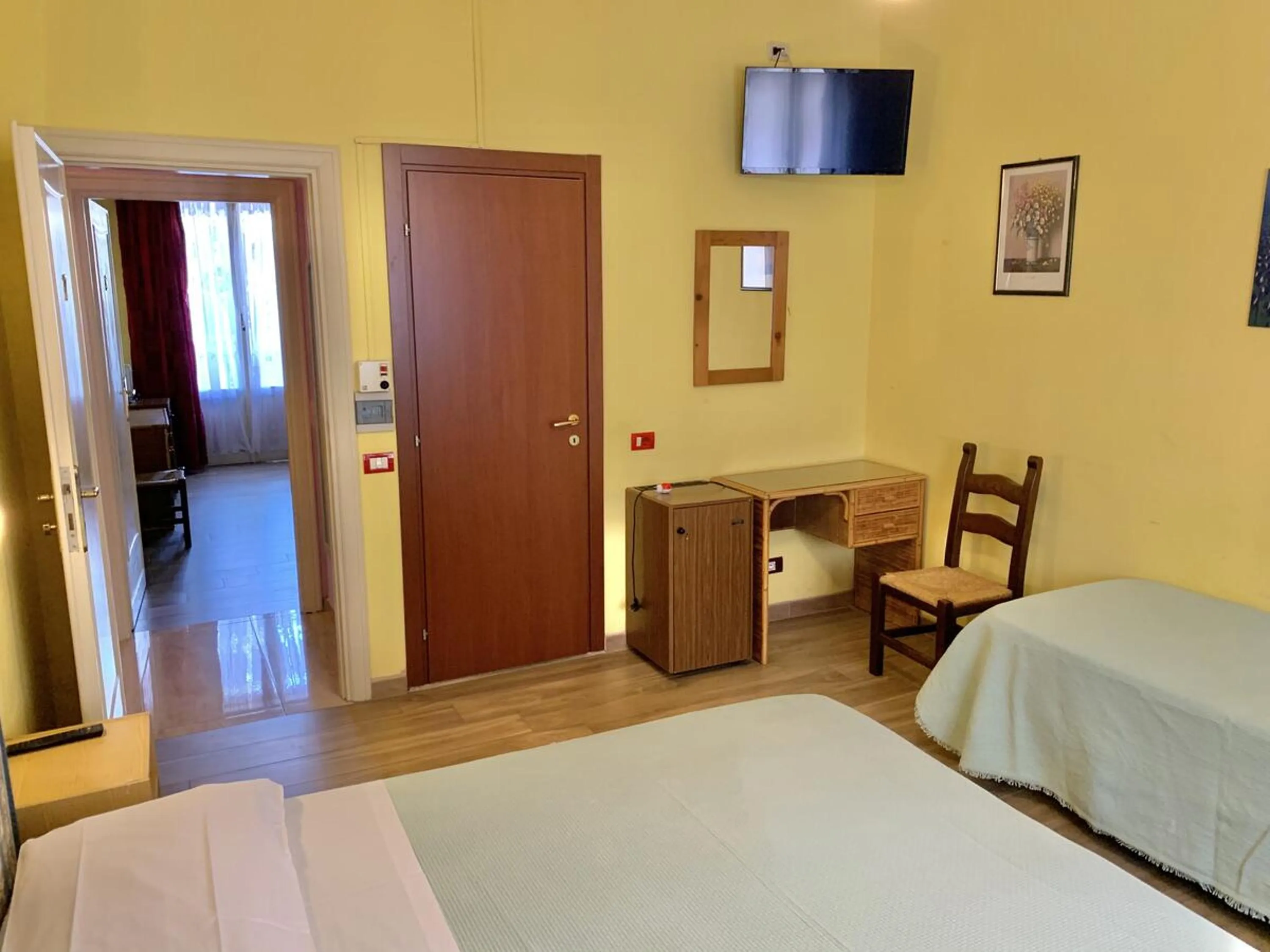 Bed in Albergo Cinzia