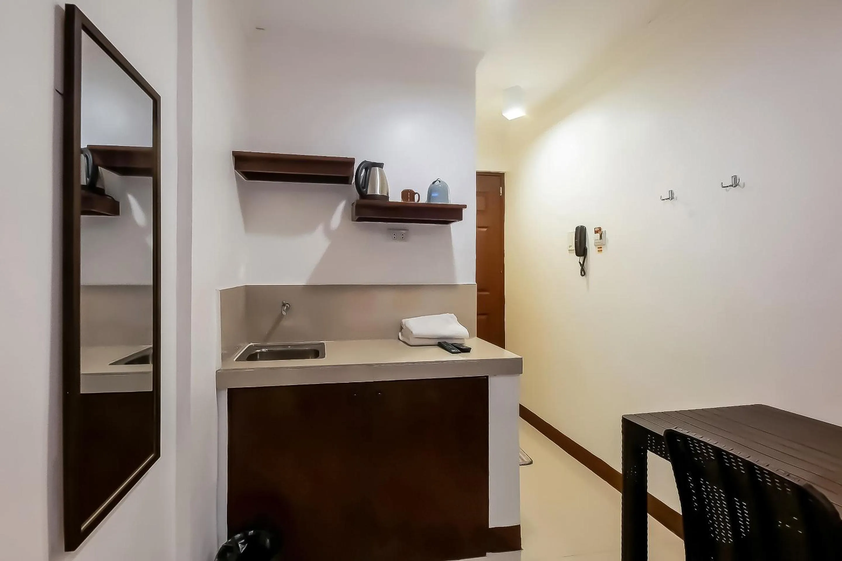 Bedroom in Super OYO 856 City Stay Inns Slex Makati