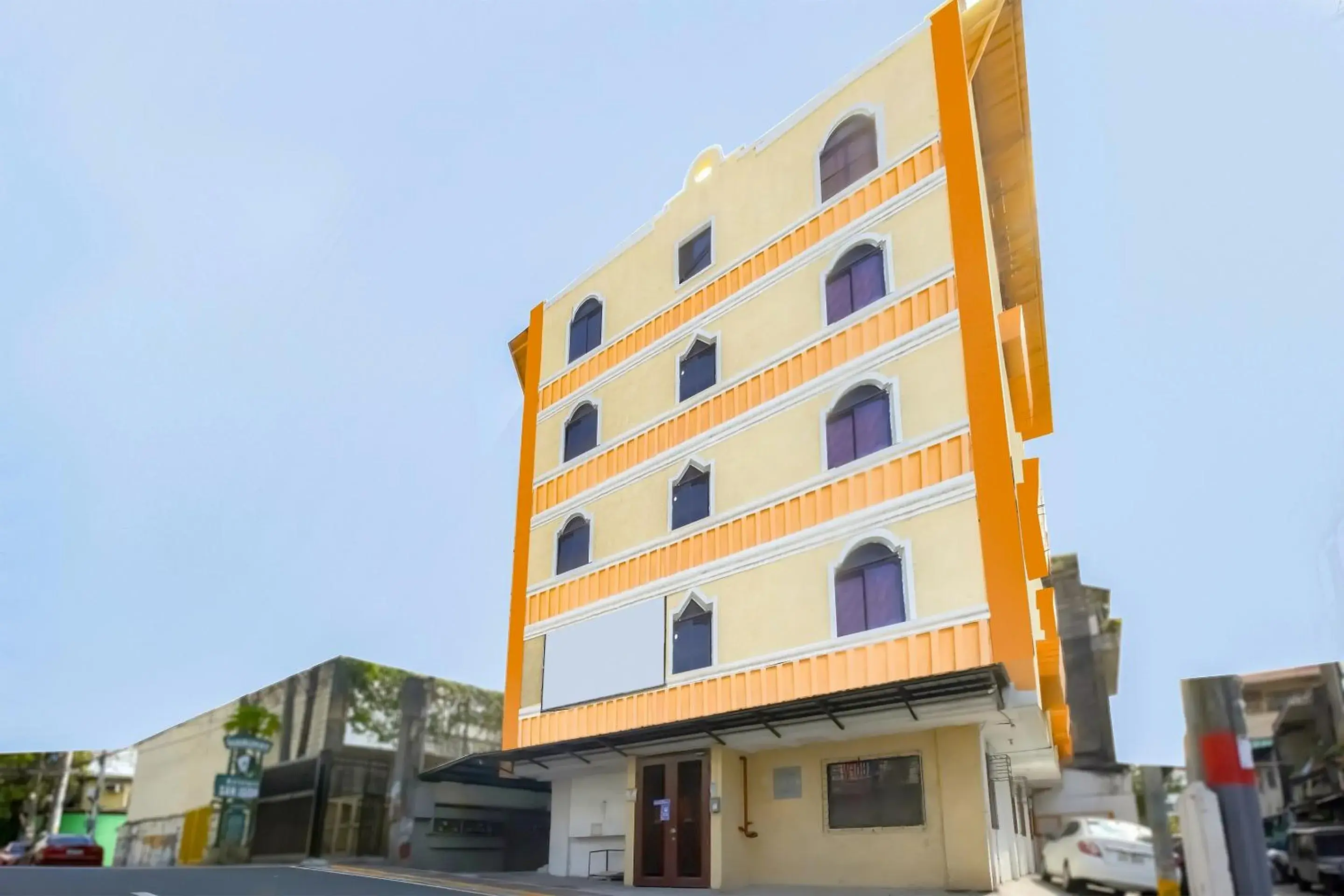 Facade/entrance in Super OYO 856 City Stay Inns Slex Makati Facade/entrance in Super OYO 856 City Stay Inns Slex Makati