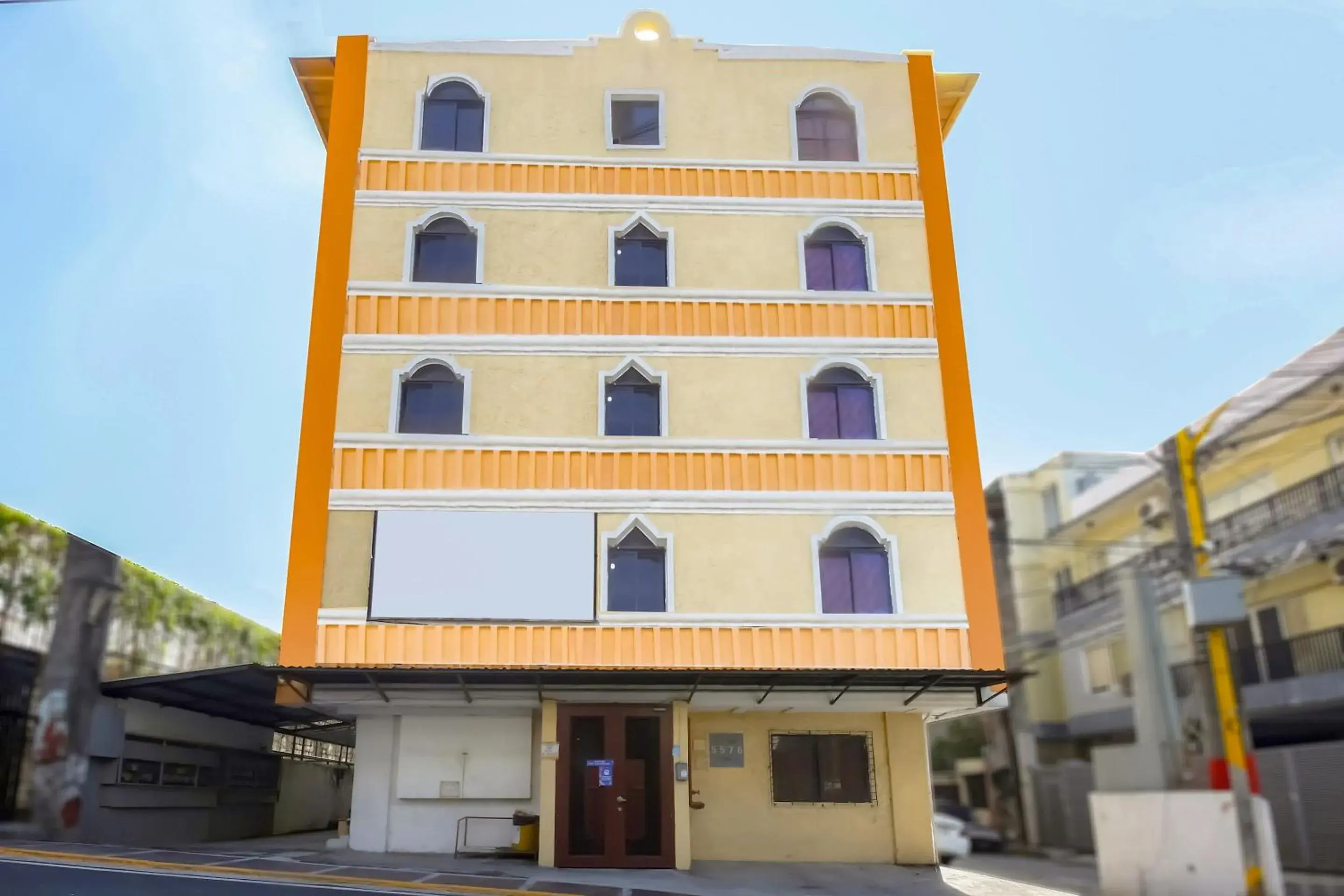 Facade/entrance in Super OYO 856 City Stay Inns Slex Makati Facade/entrance in Super OYO 856 City Stay Inns Slex Makati