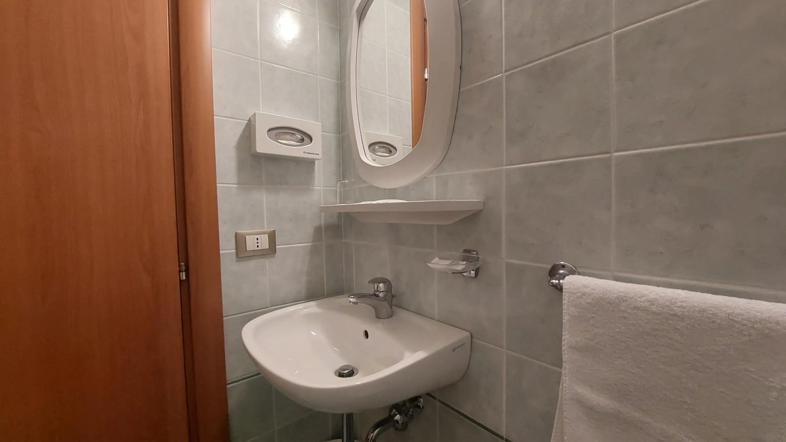 Bathroom in Hotel Condor