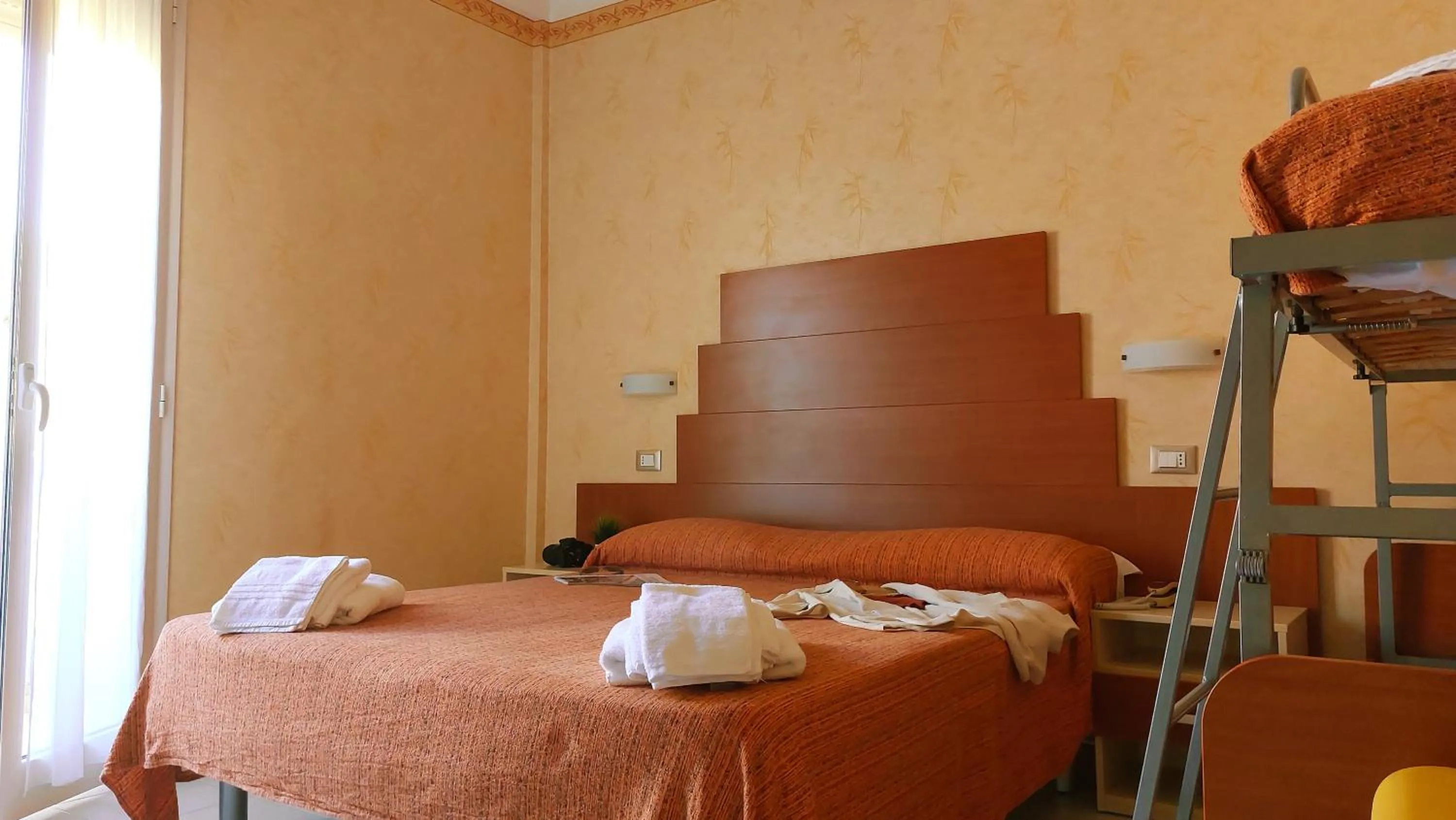 Bedroom, Bed in Hotel Condor