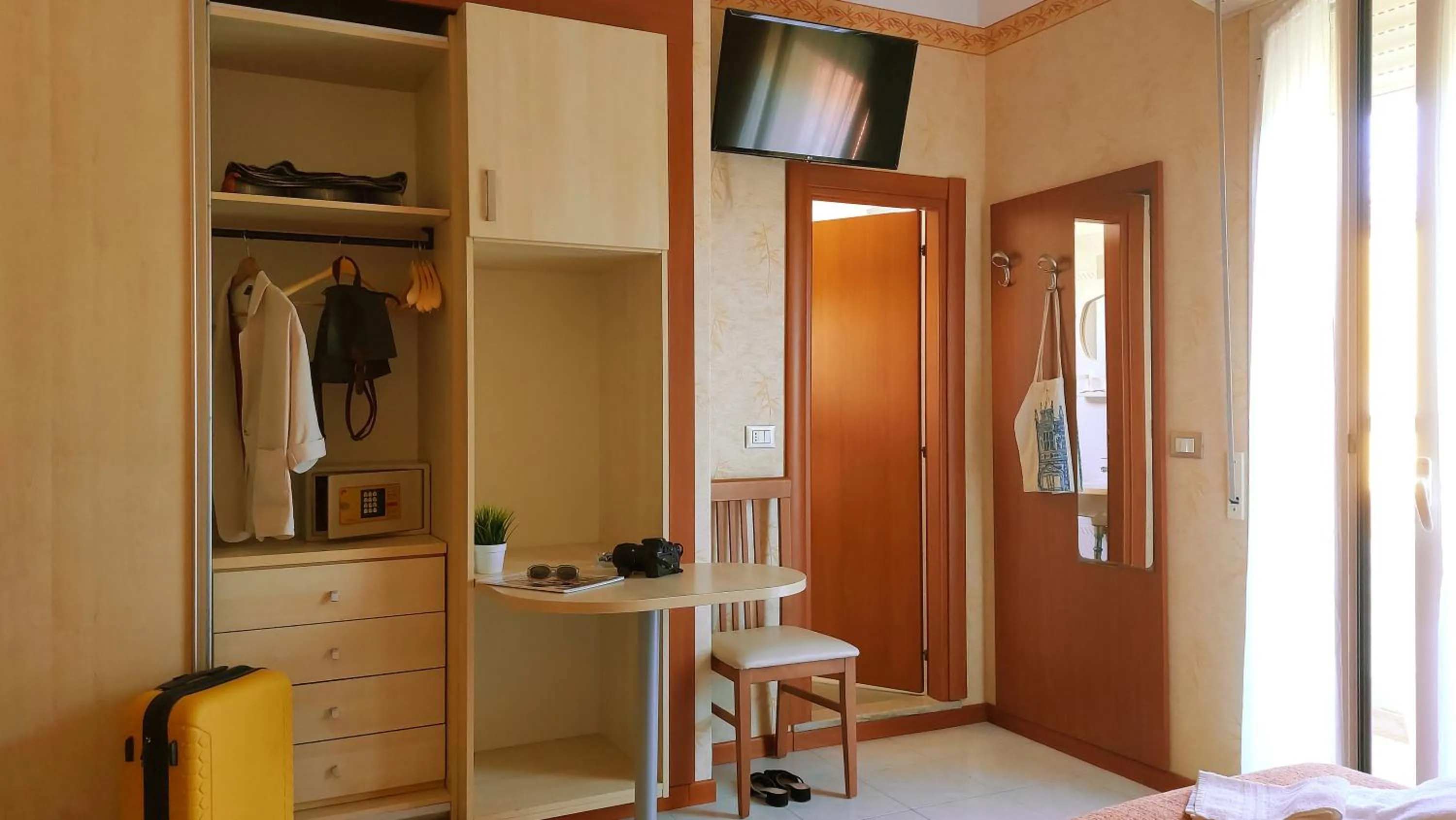 TV and multimedia in Hotel Condor