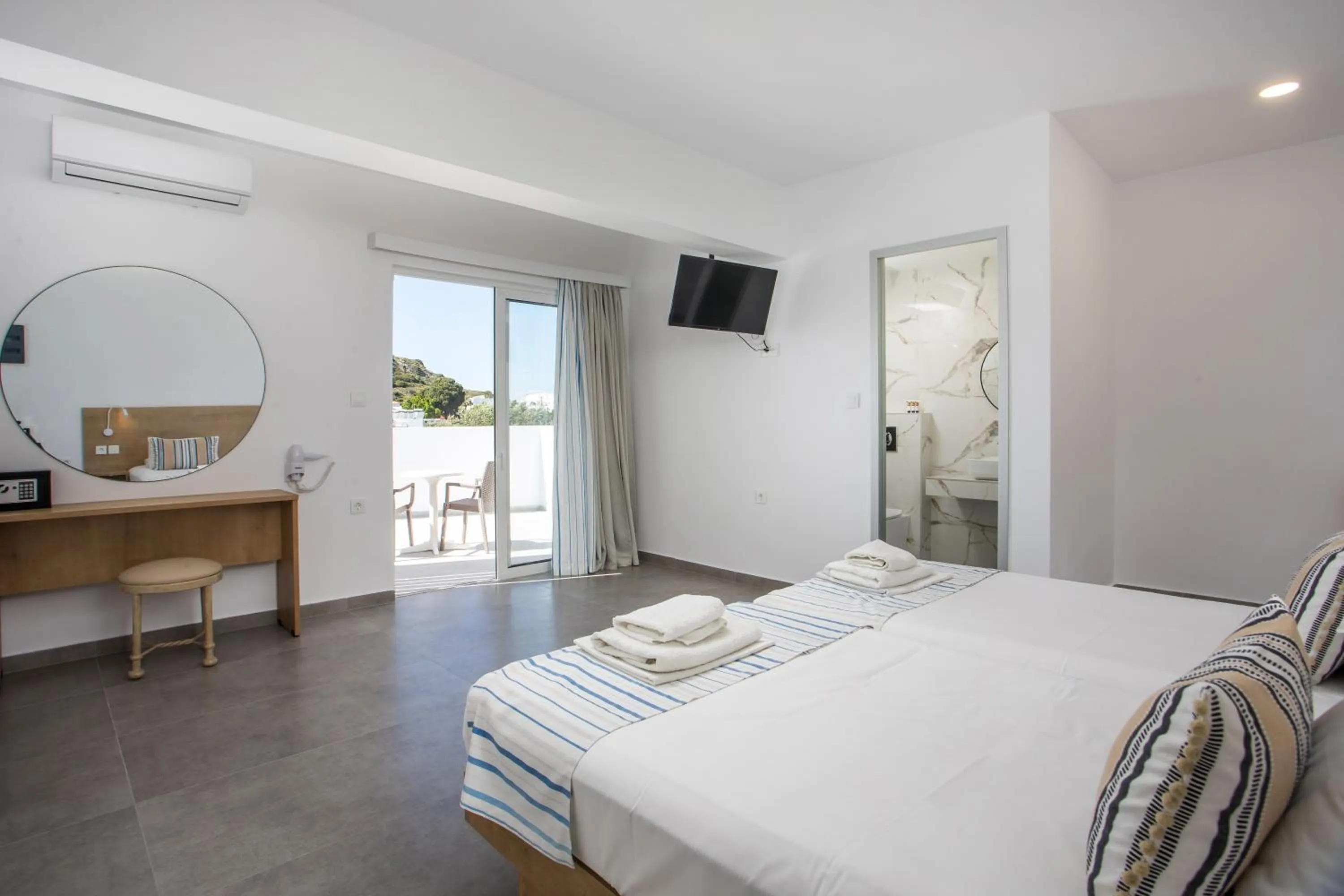 TV and multimedia, Bed in Mando Living -Faliraki