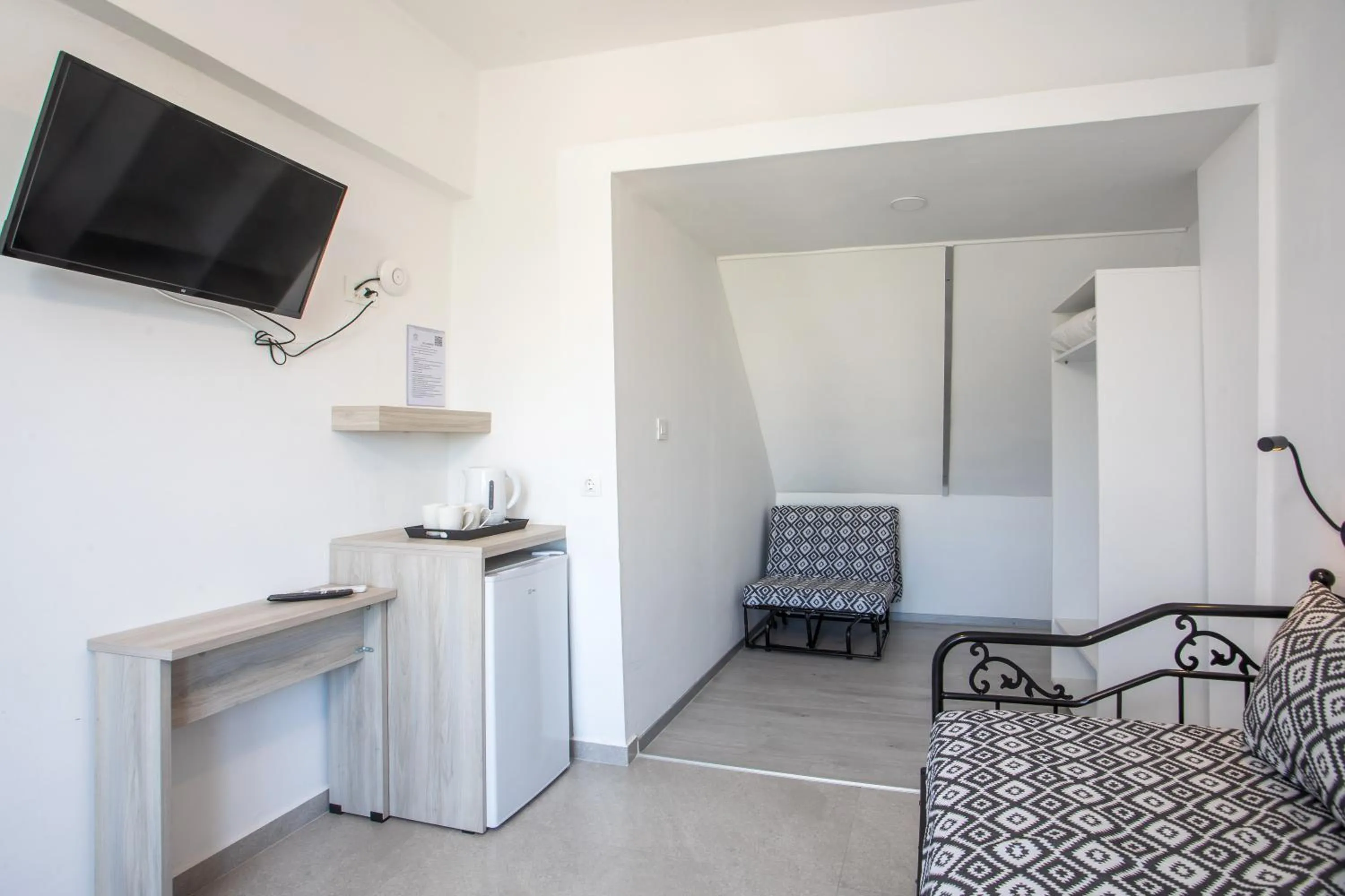 TV and multimedia in Mando Living -Faliraki