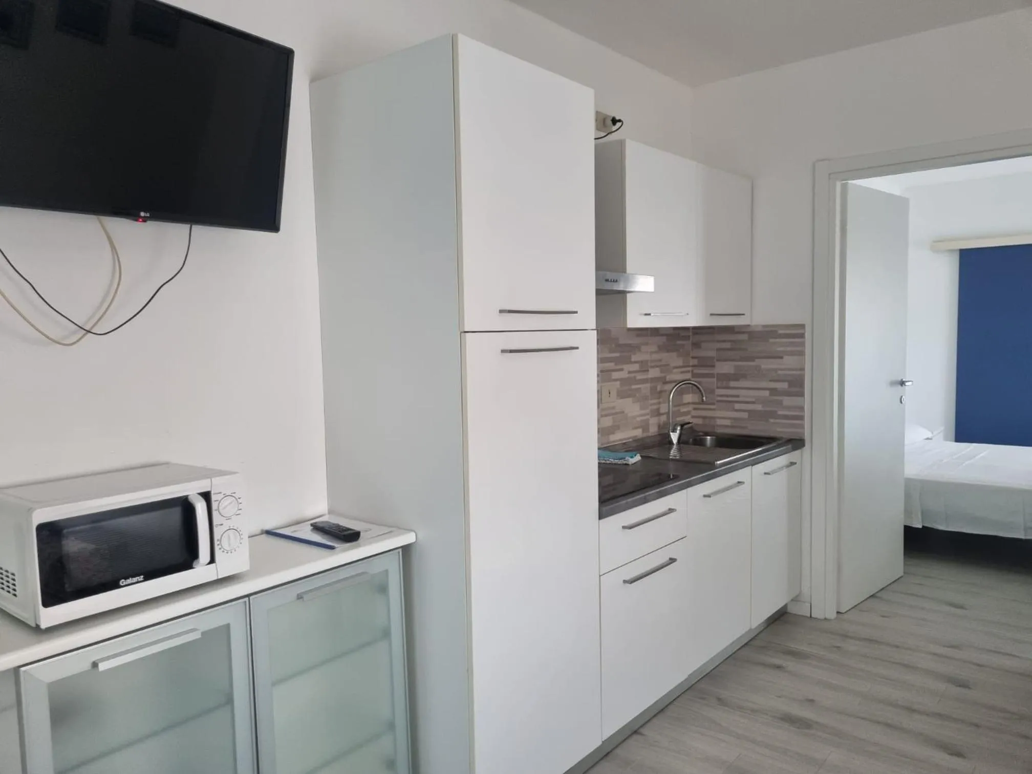 TV and multimedia in Appart-Hotel Holiday