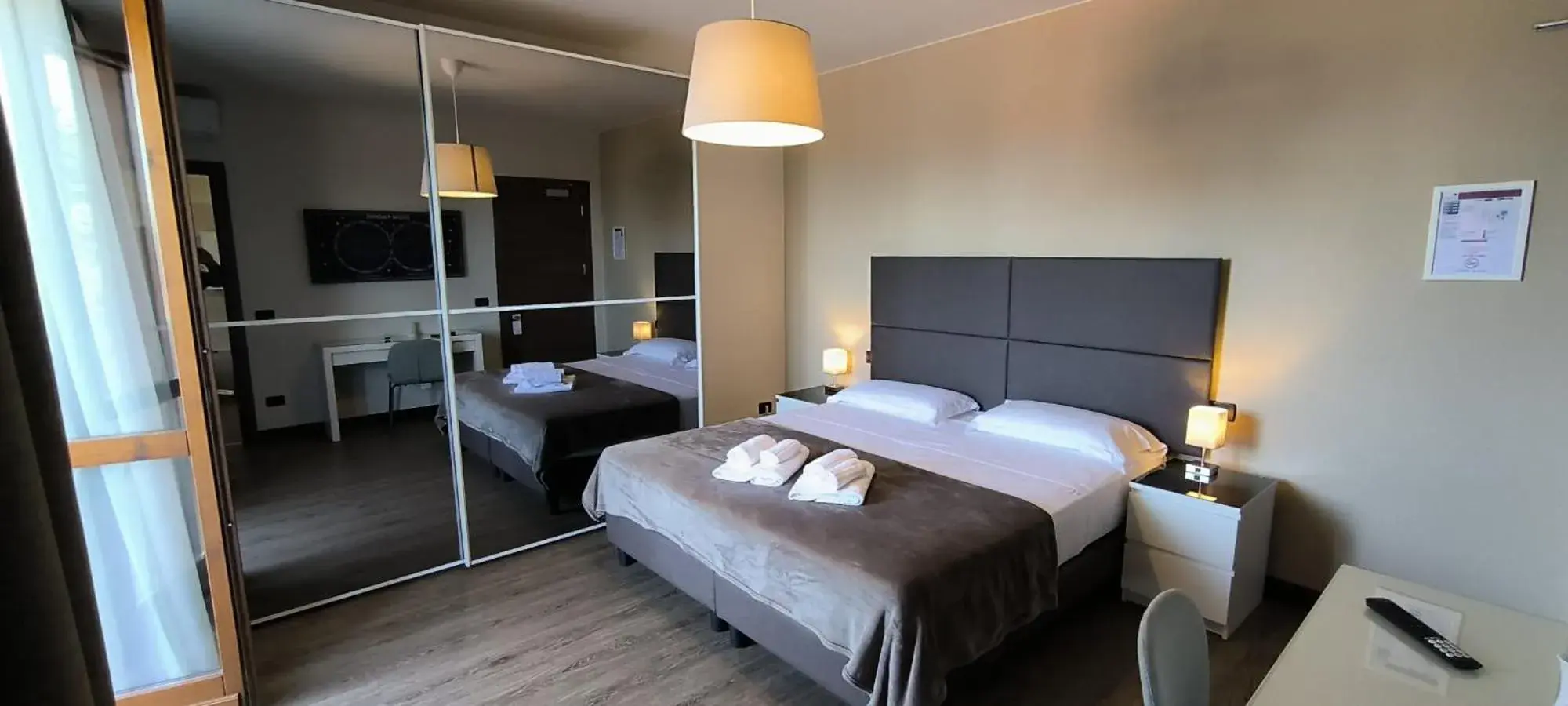 Bed in Hotel Gardenia Sirmione Bed in Hotel Gardenia Sirmione