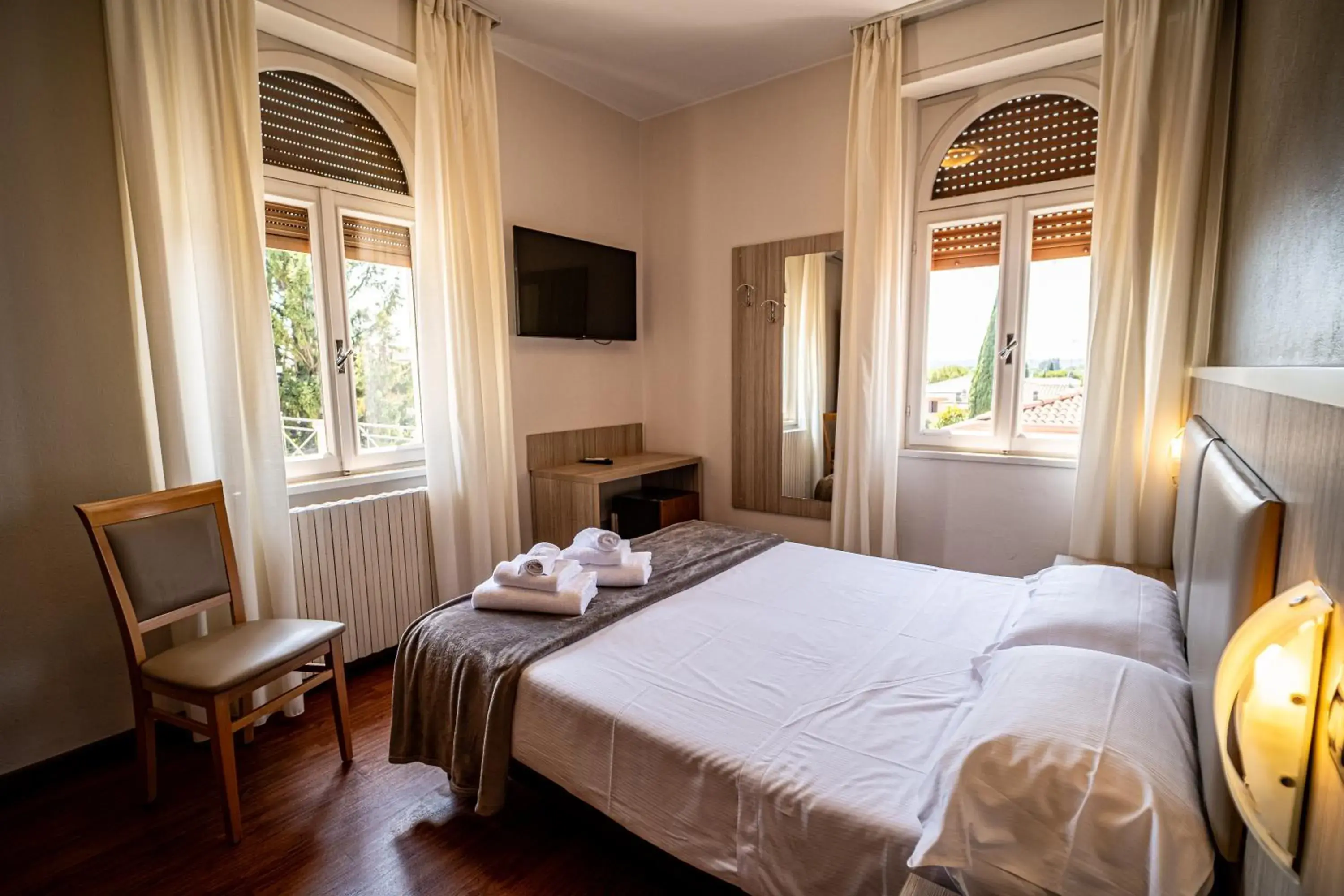 Economy Double Room in Hotel Gardenia Sirmione Economy Double Room in Hotel Gardenia Sirmione