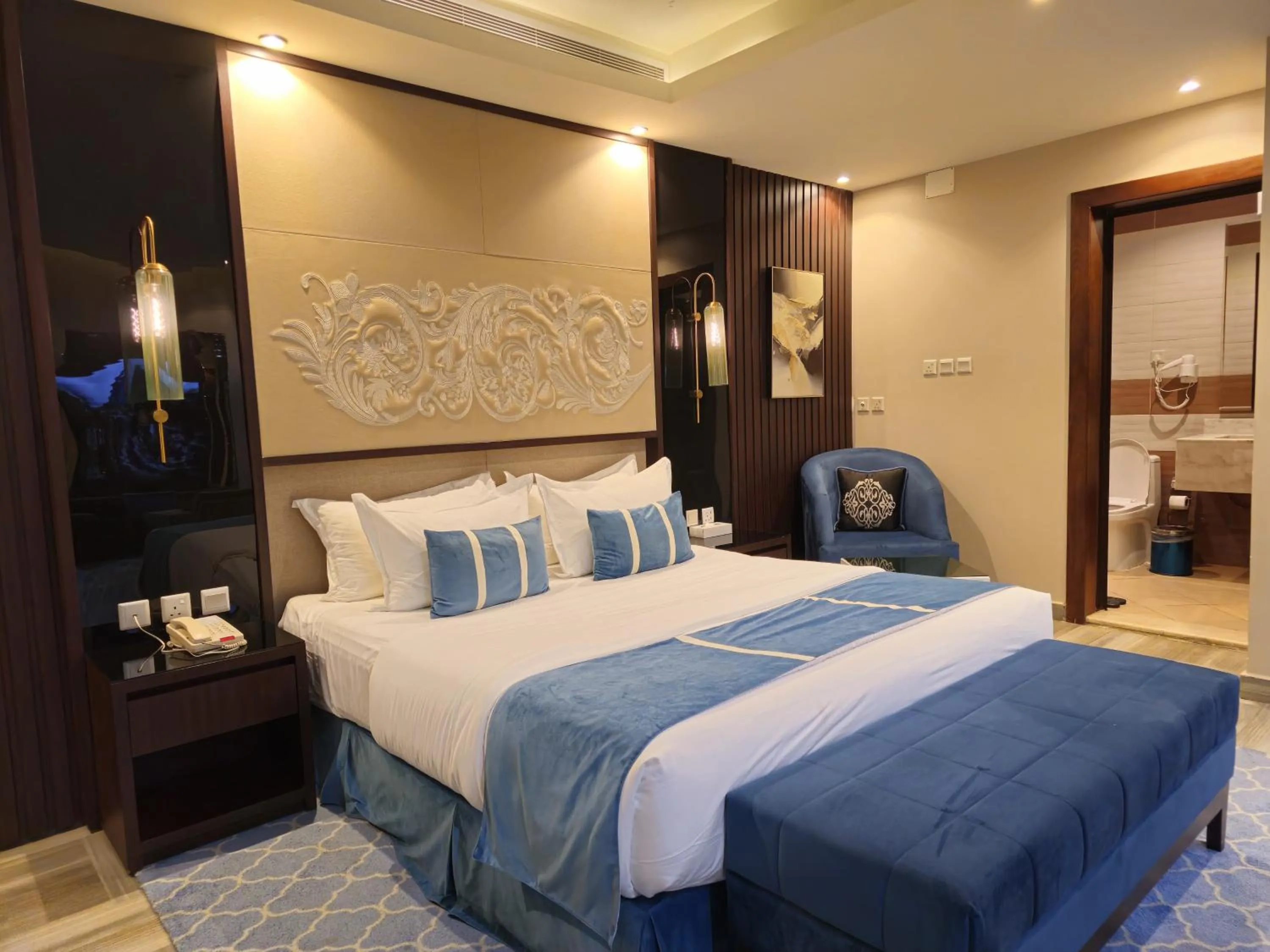 Bed in Royal Boutique Hotel