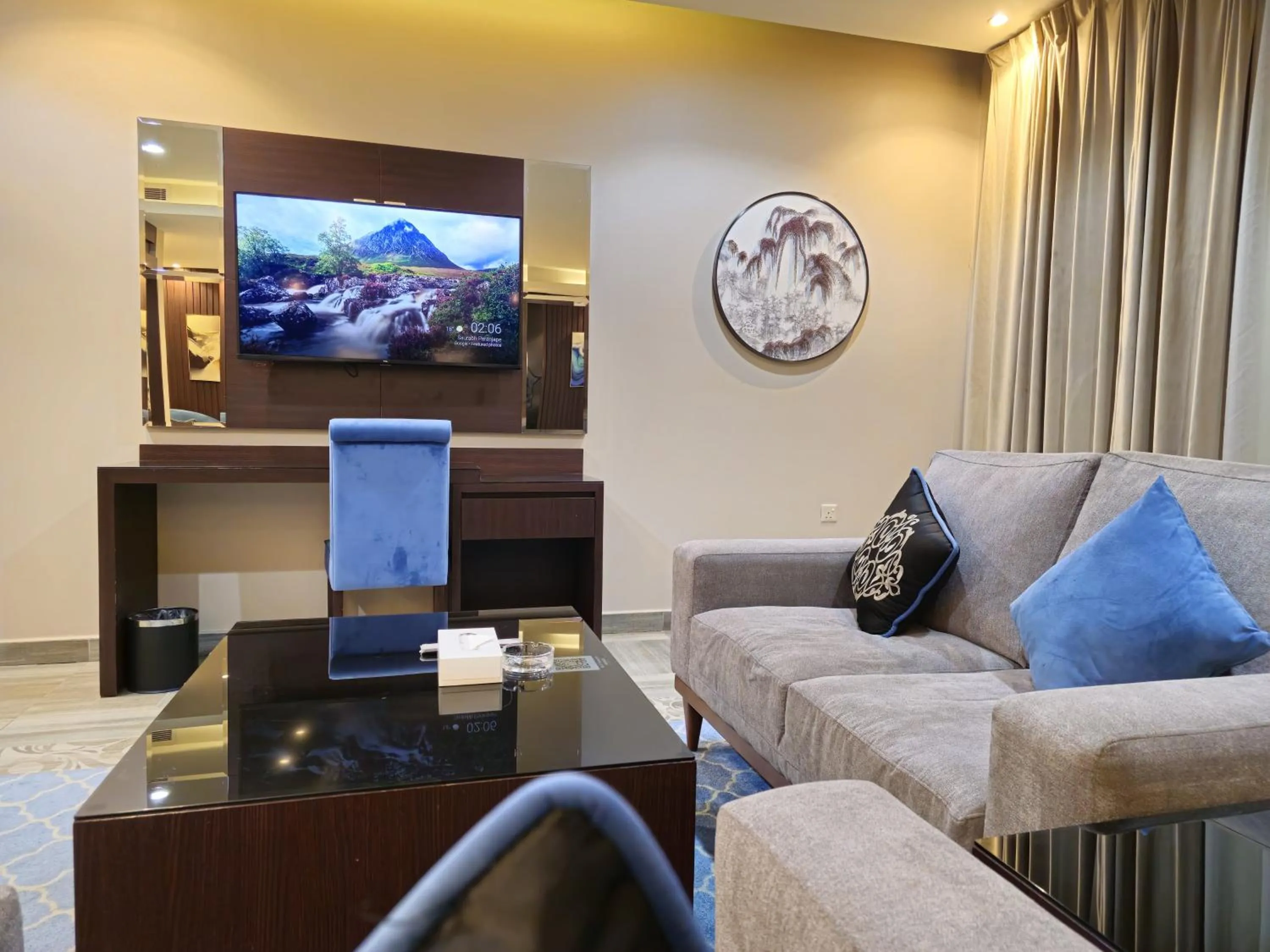 TV and multimedia in Royal Boutique Hotel