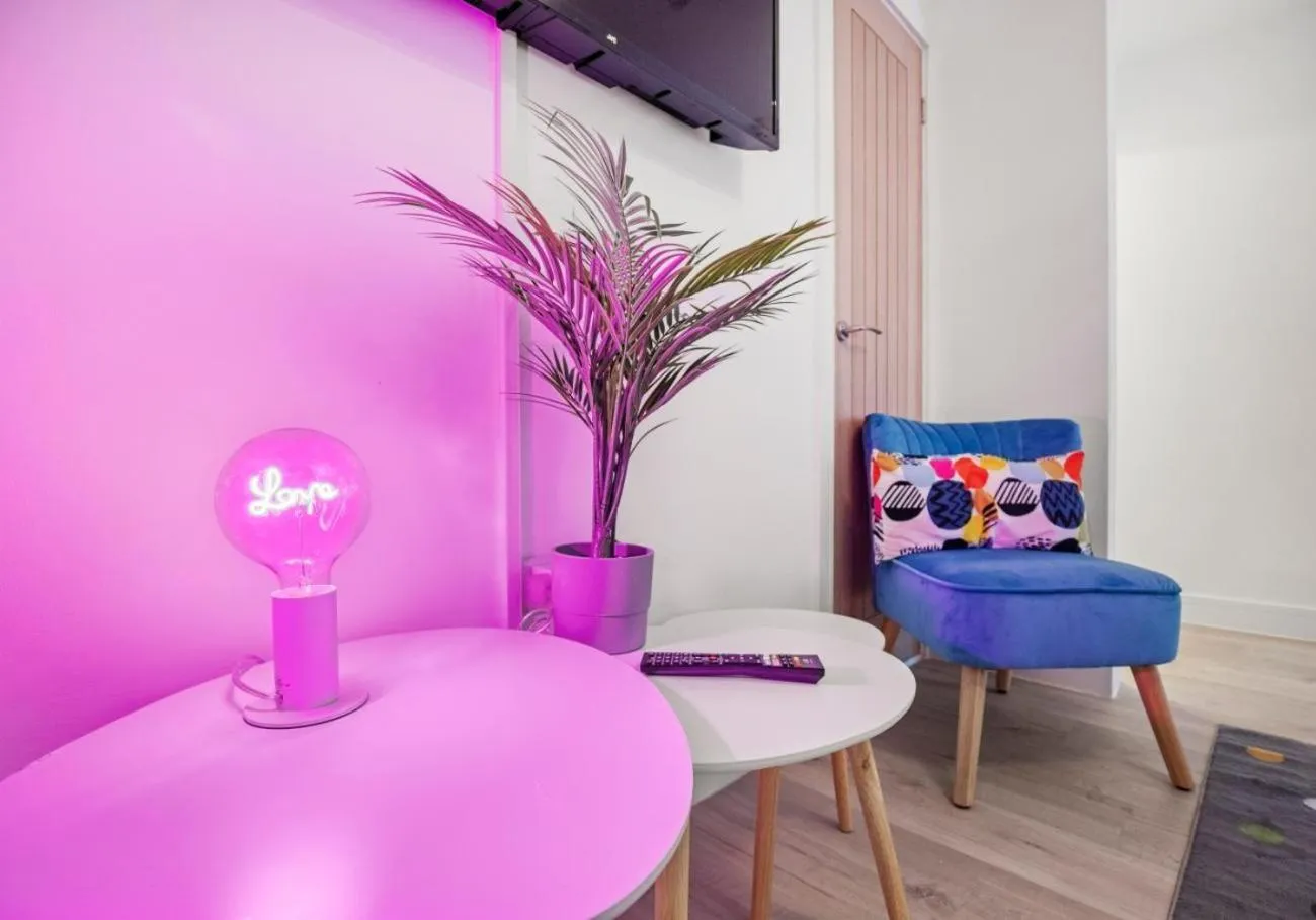 Decorative detail in St Peters Pad By My Getaways Free Parking