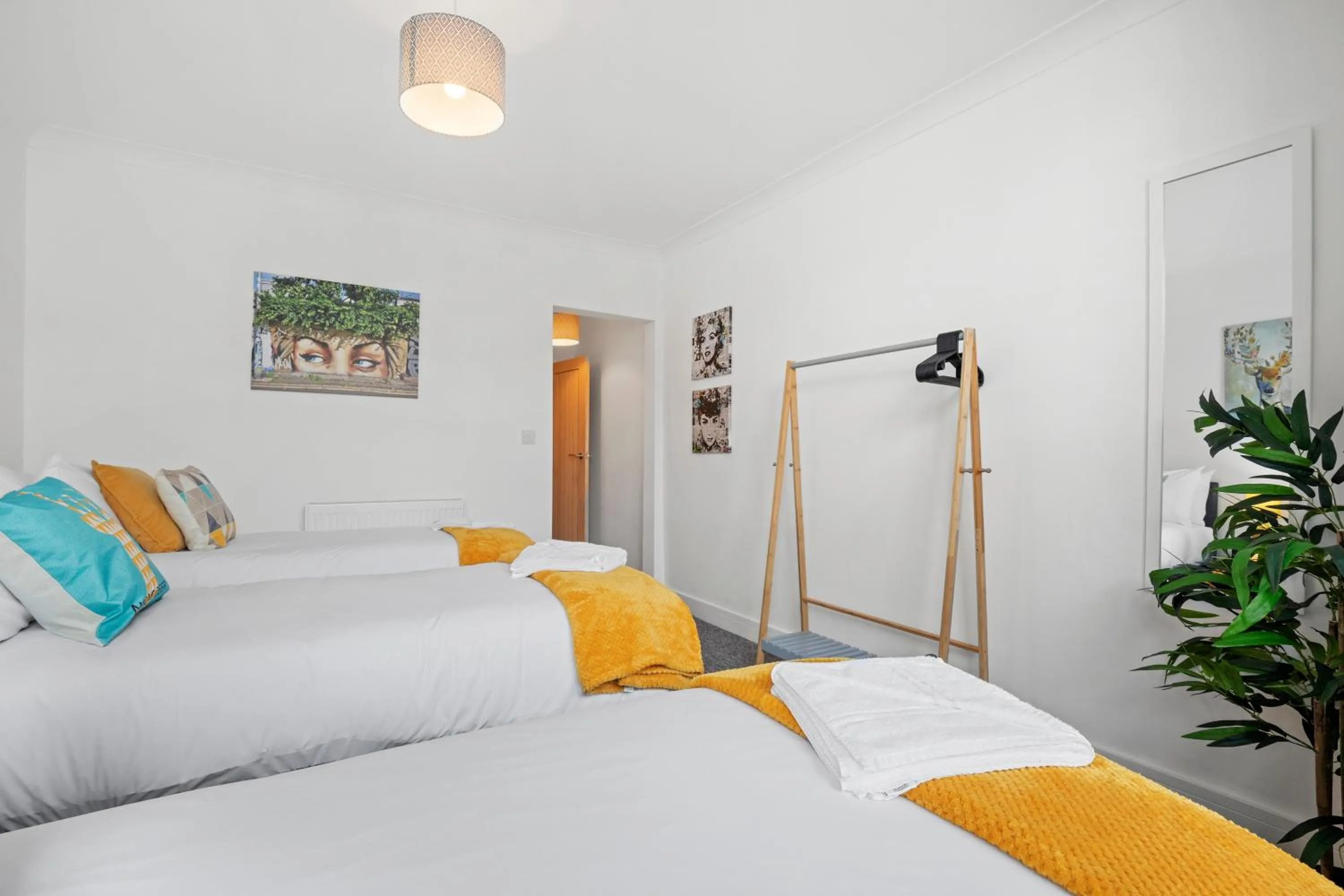 Bed in St Peters Pad By My Getaways Free Parking