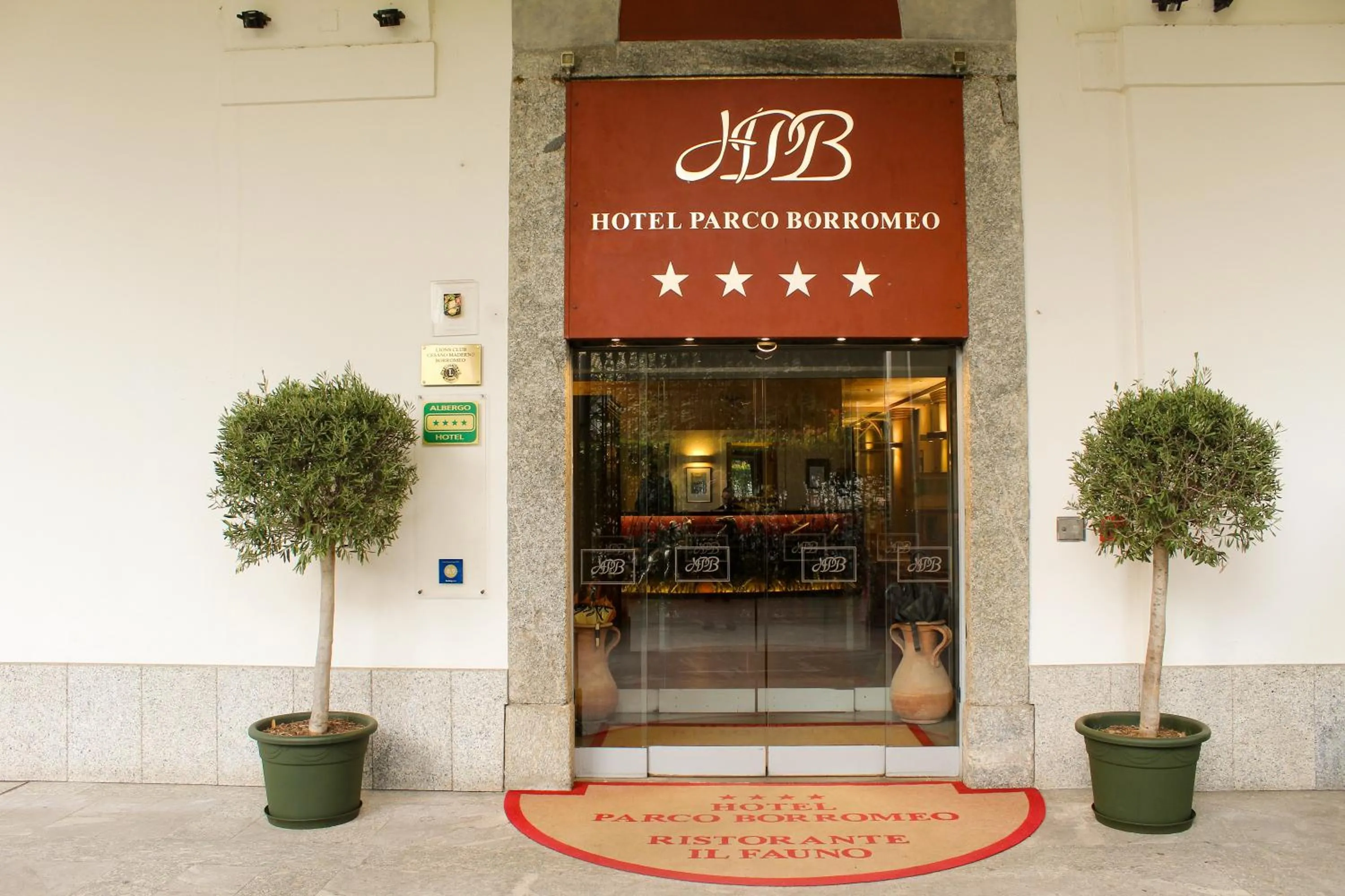 Property building in Hotel Parco Borromeo - Monza Brianza