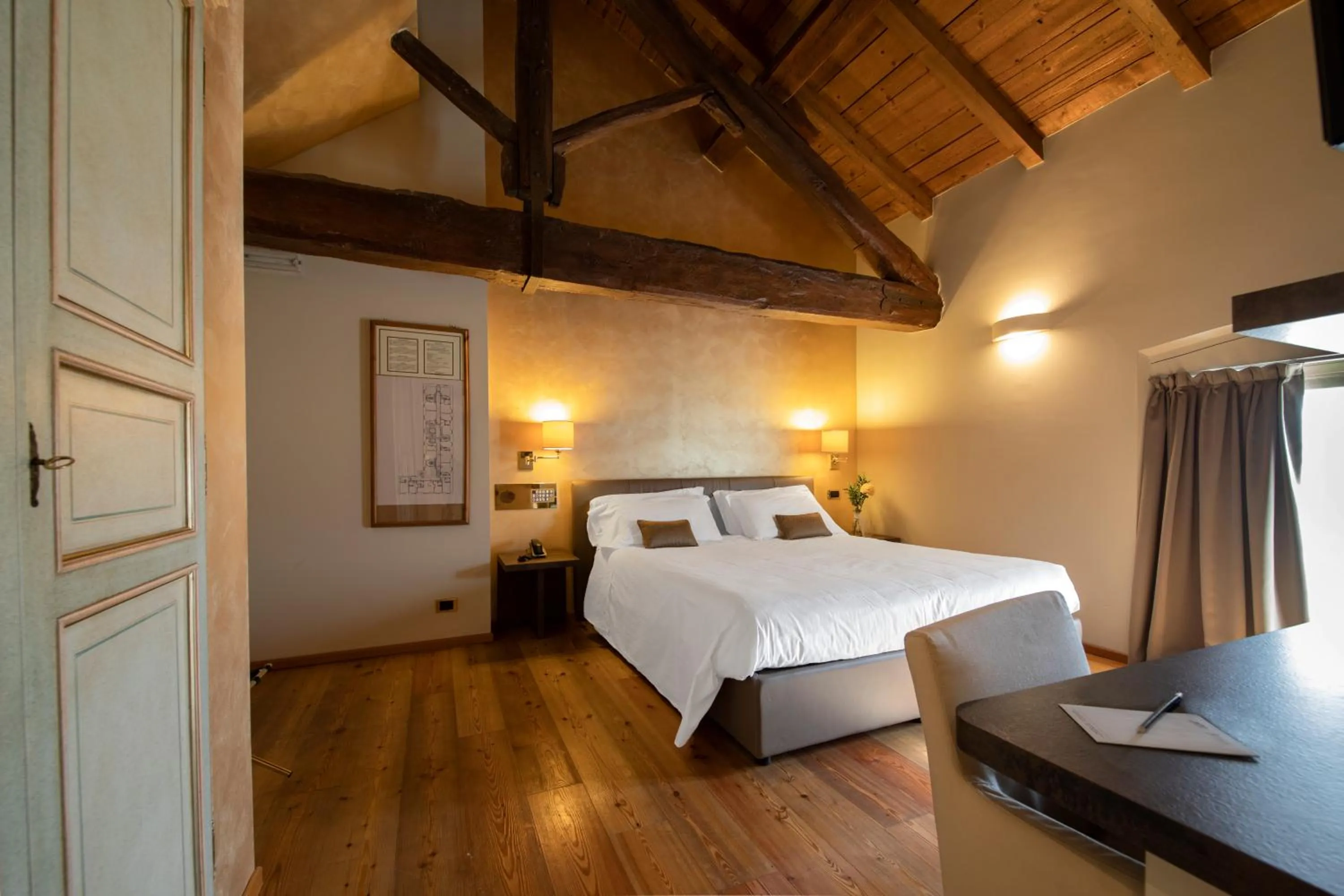 Bed in Hotel Parco Borromeo - Monza Brianza