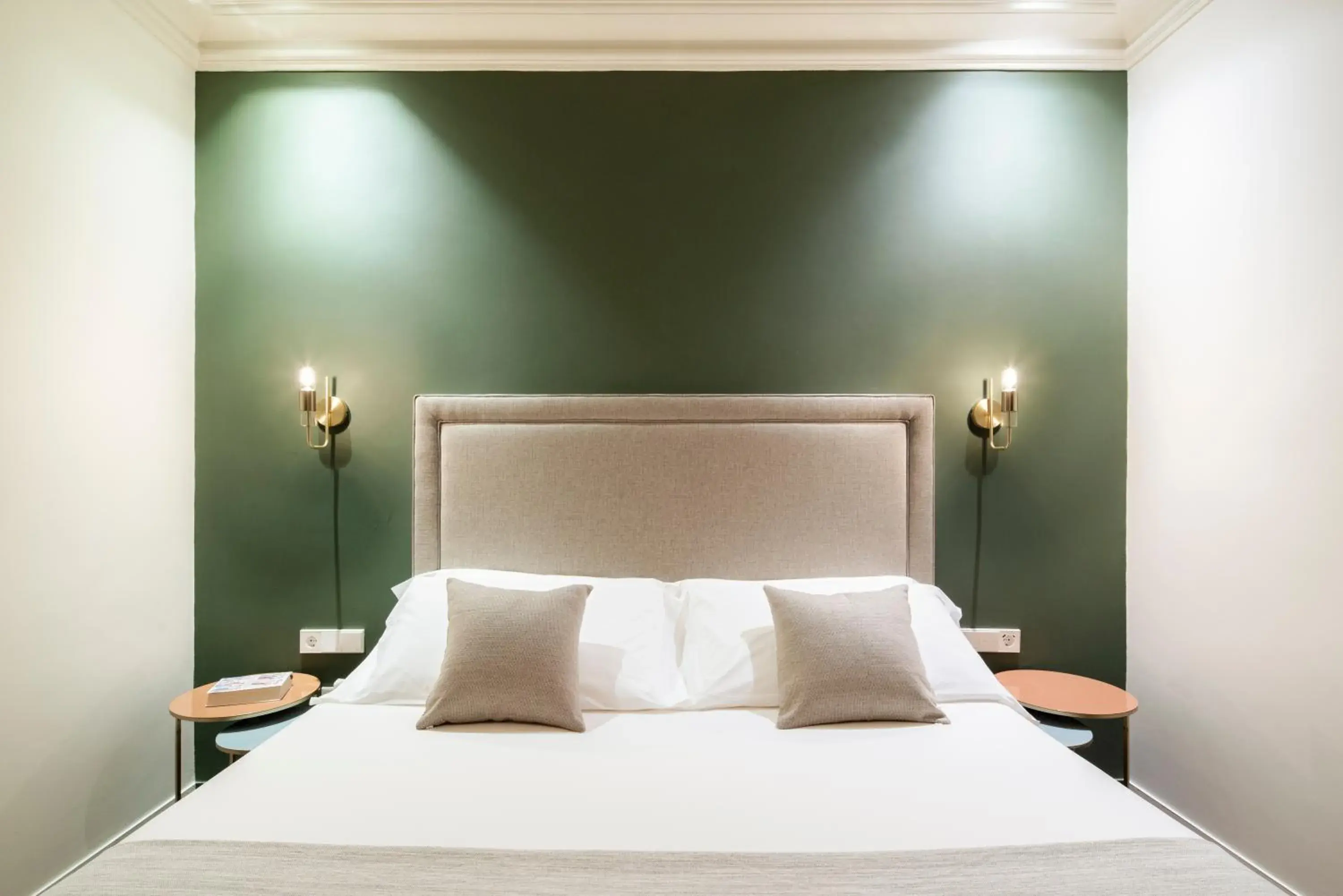 Shower, Bed in H Regas Adults Only Shower, Bed in H Regas Adults Only