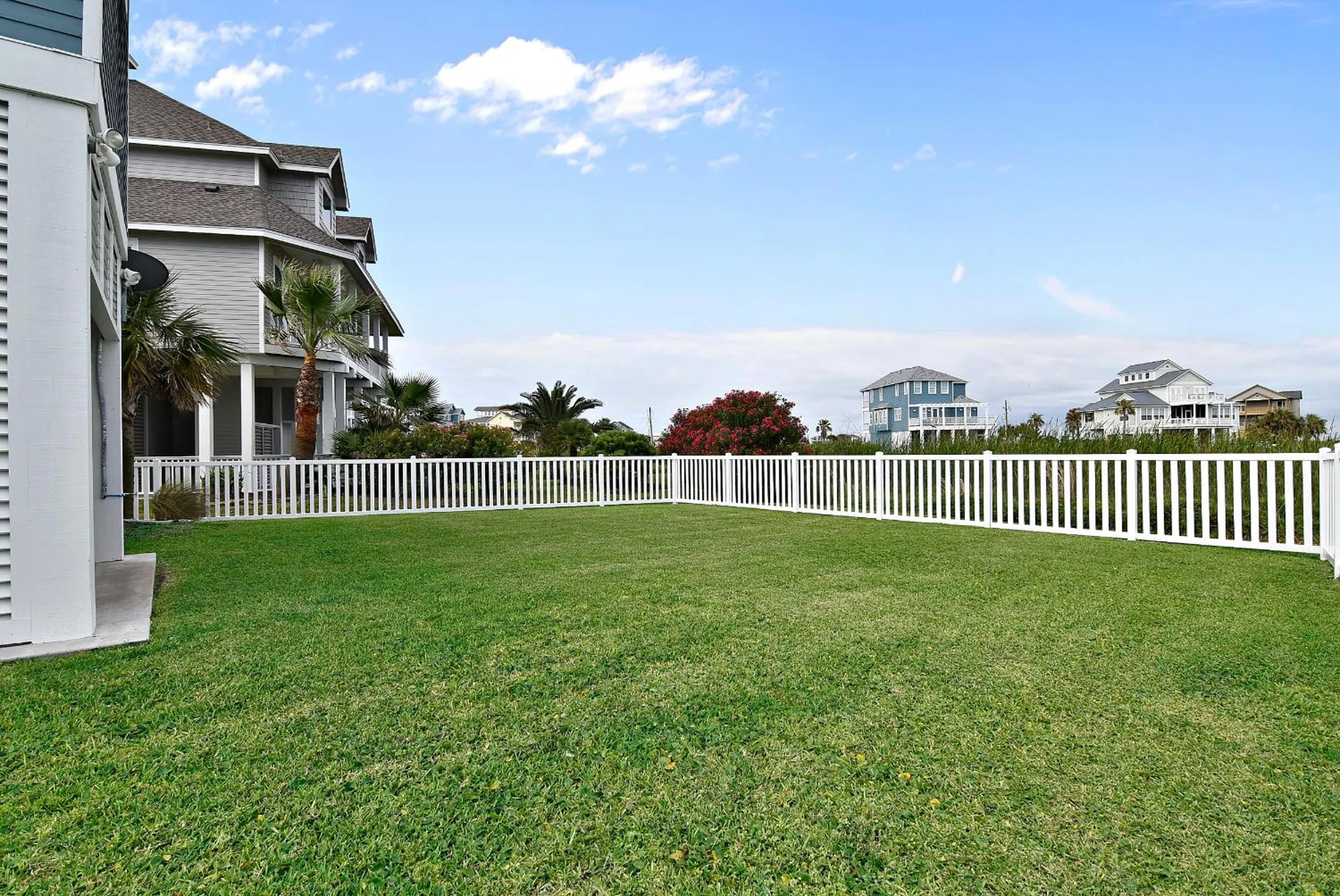 Property building in Wine Down