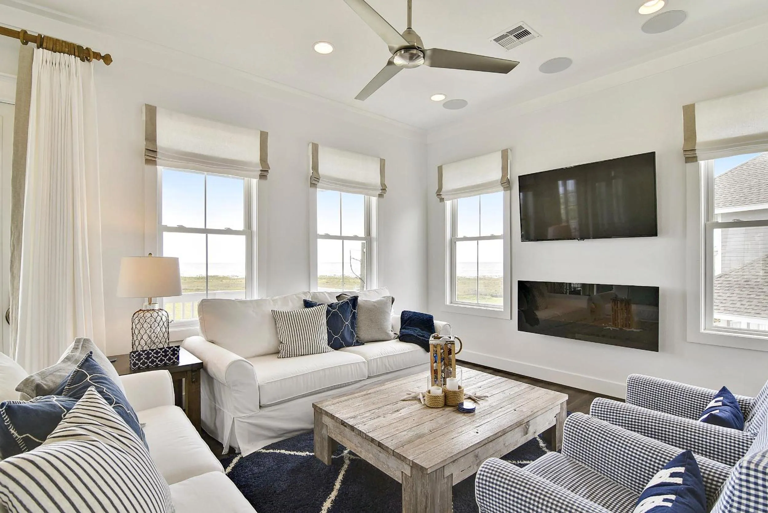 Living room in Wine Down