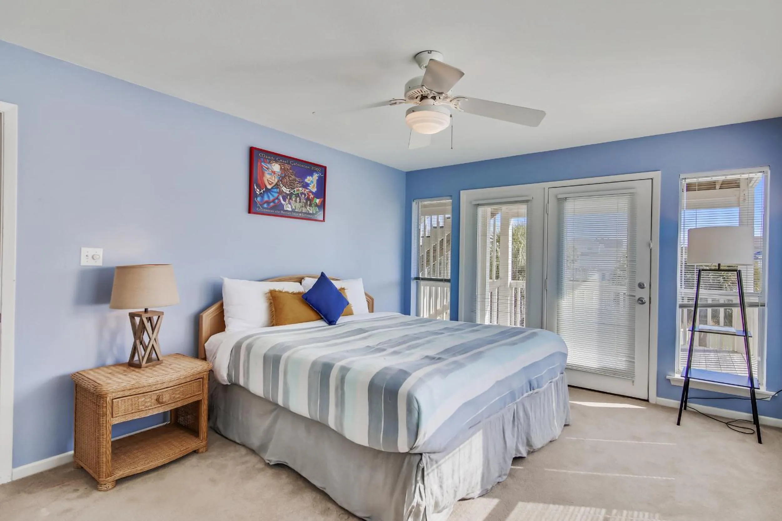 Bedroom, Bed in Mutiny on the Bounty