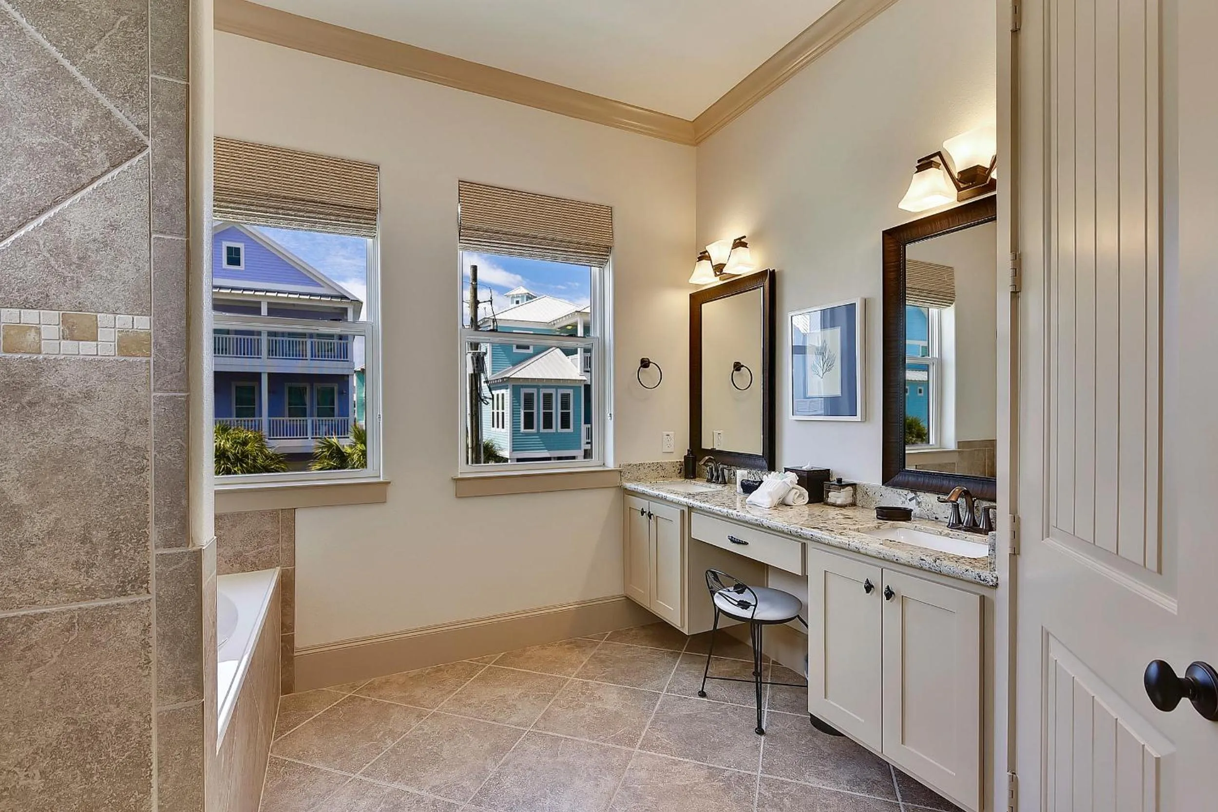 Kitchen or kitchenette in Neptunes Sanctuary